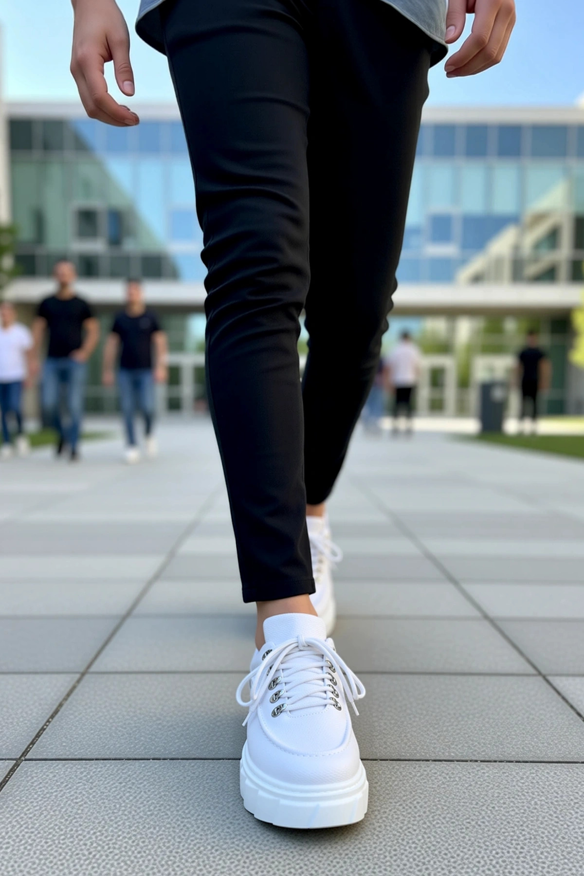 Erkek Bağcıklı Rugan Sneaker Yuvarlak Burunlu Standart Kalıp Fonksiyonel Dayanıklı Estetik