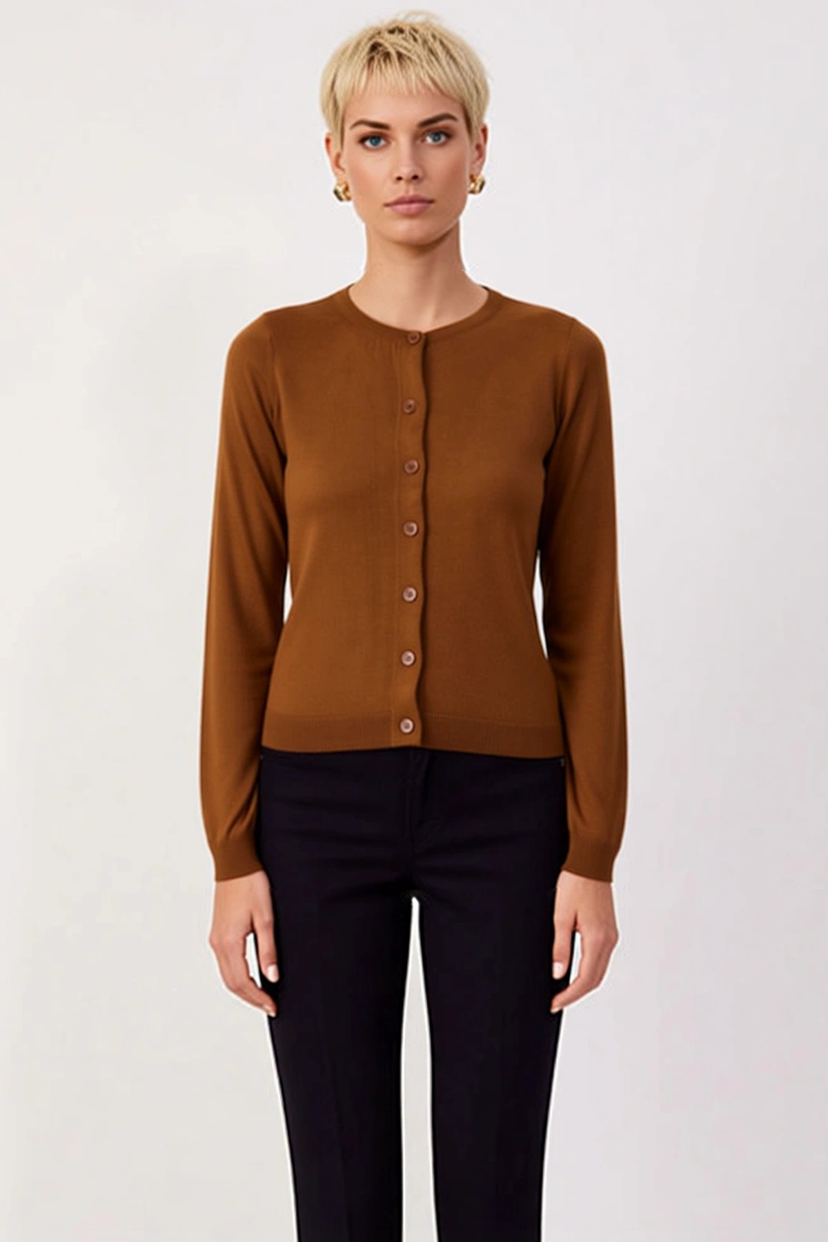 Kadın Regular Fit Bisiklet Yaka Düğmeli Triko Hırka Uzun Kollu Basic Kesim Konforlu Günlük Stil
