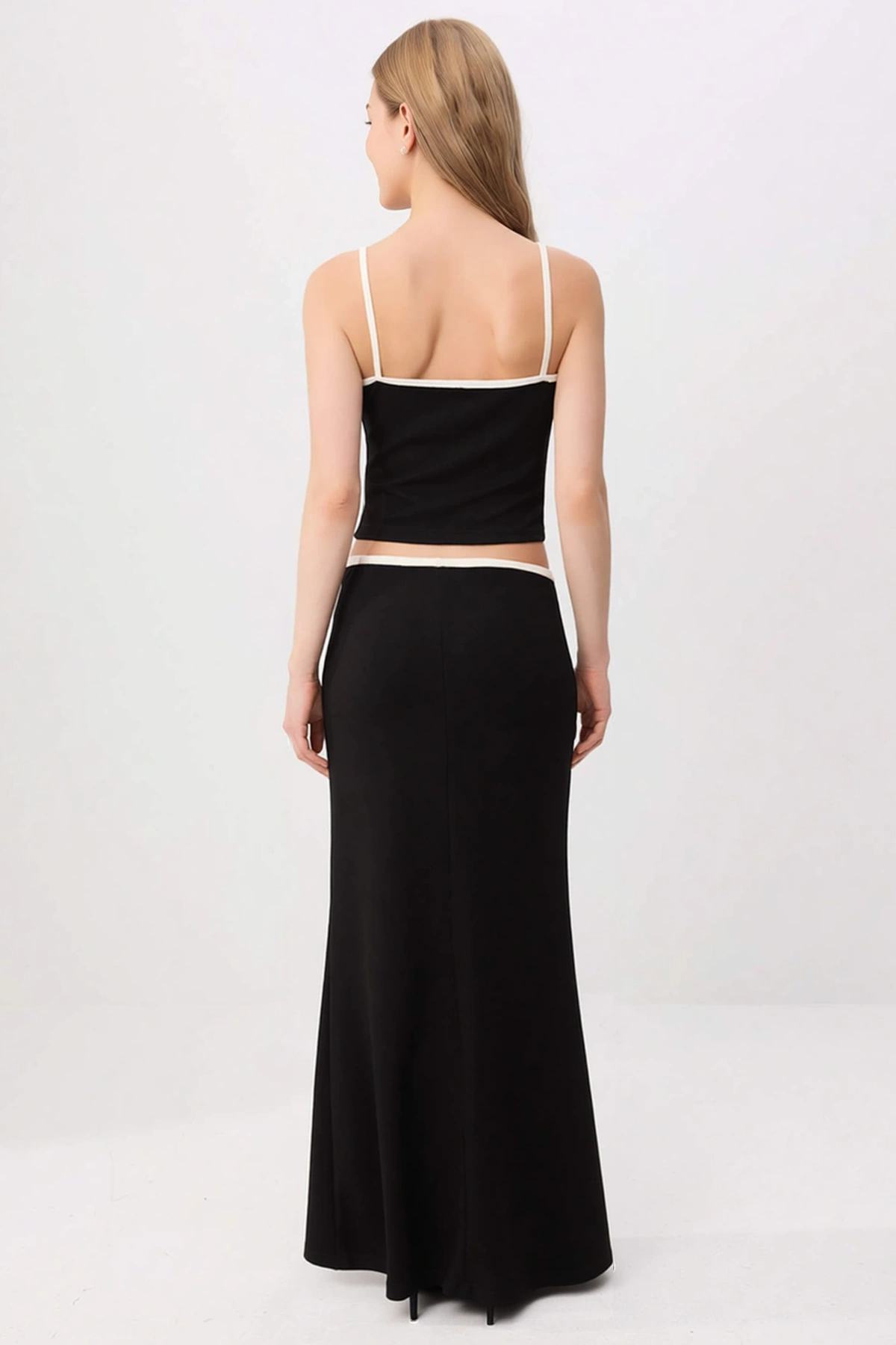 Kadın İnce Askılı Havuz Yaka Fitted Esnek Örme Crop Top Maxi Etek Takım XS Beden Günlük Rahat Modern