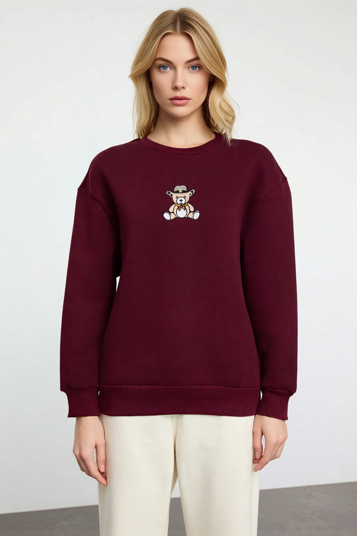 Kadın Bisiklet Yaka Düşük Kol Nakışlı Regular Kalıp Sweatshirt Fonksiyonel Dayanıklı Rahat