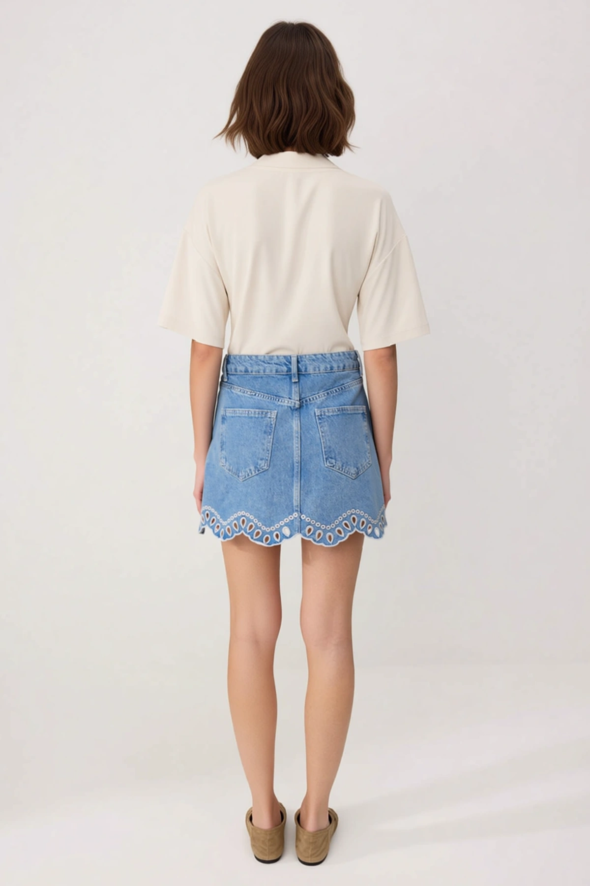 Kadın Mini Denim Etek Brode İşlemeli Detaylı Scallop Kesim %100 Pamuk Konforlu Günlük Rahat Modern