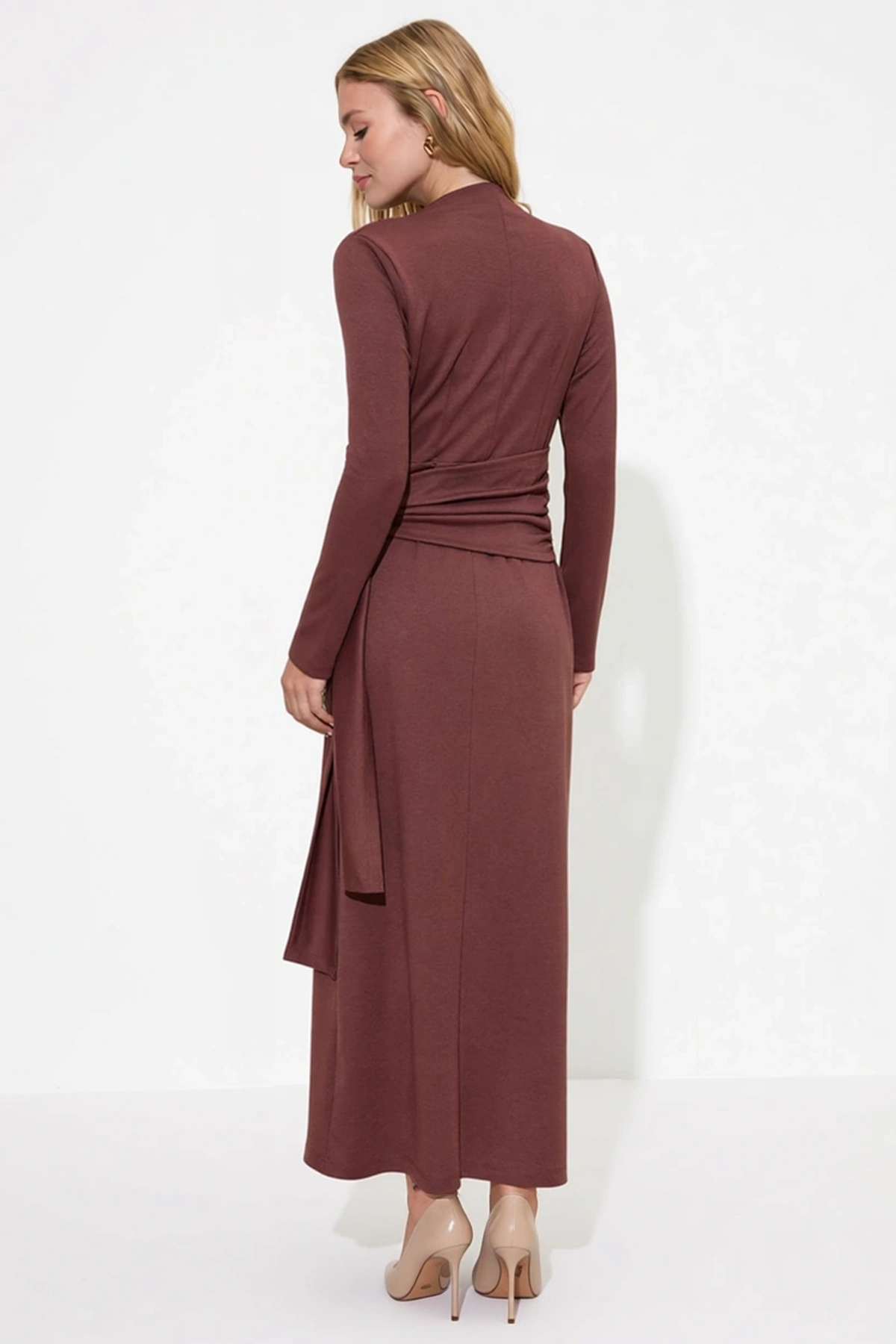 Kadın Maxi Bodycon Drapeli Yüksek Yaka Uzun Kol Örme Kumaş Bağlama Detaylı Düz Desen