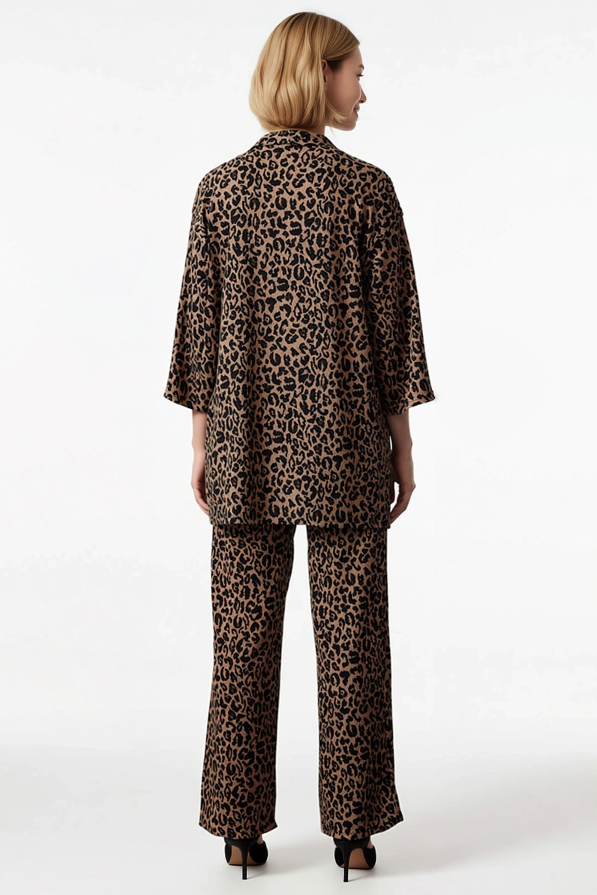 Kadın Büyük Beden Leopar Desenli Oversize Kimono Takım Geniş Paça Truvakor Kollu V Yaka Rahat Günlük