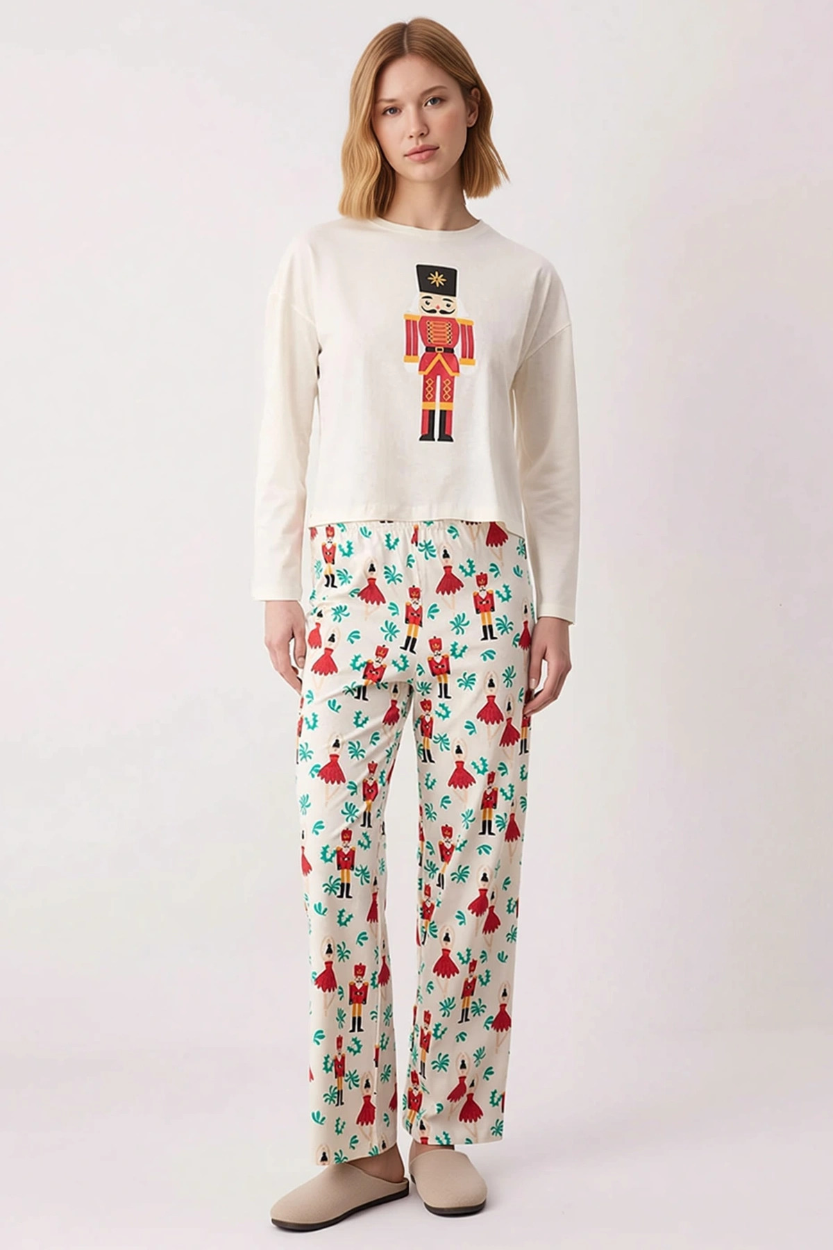 Kadın Bisiklet Yaka Düşük Kol Uzun Kollu Regular Kalıp Pijama Takımı Kaliteli