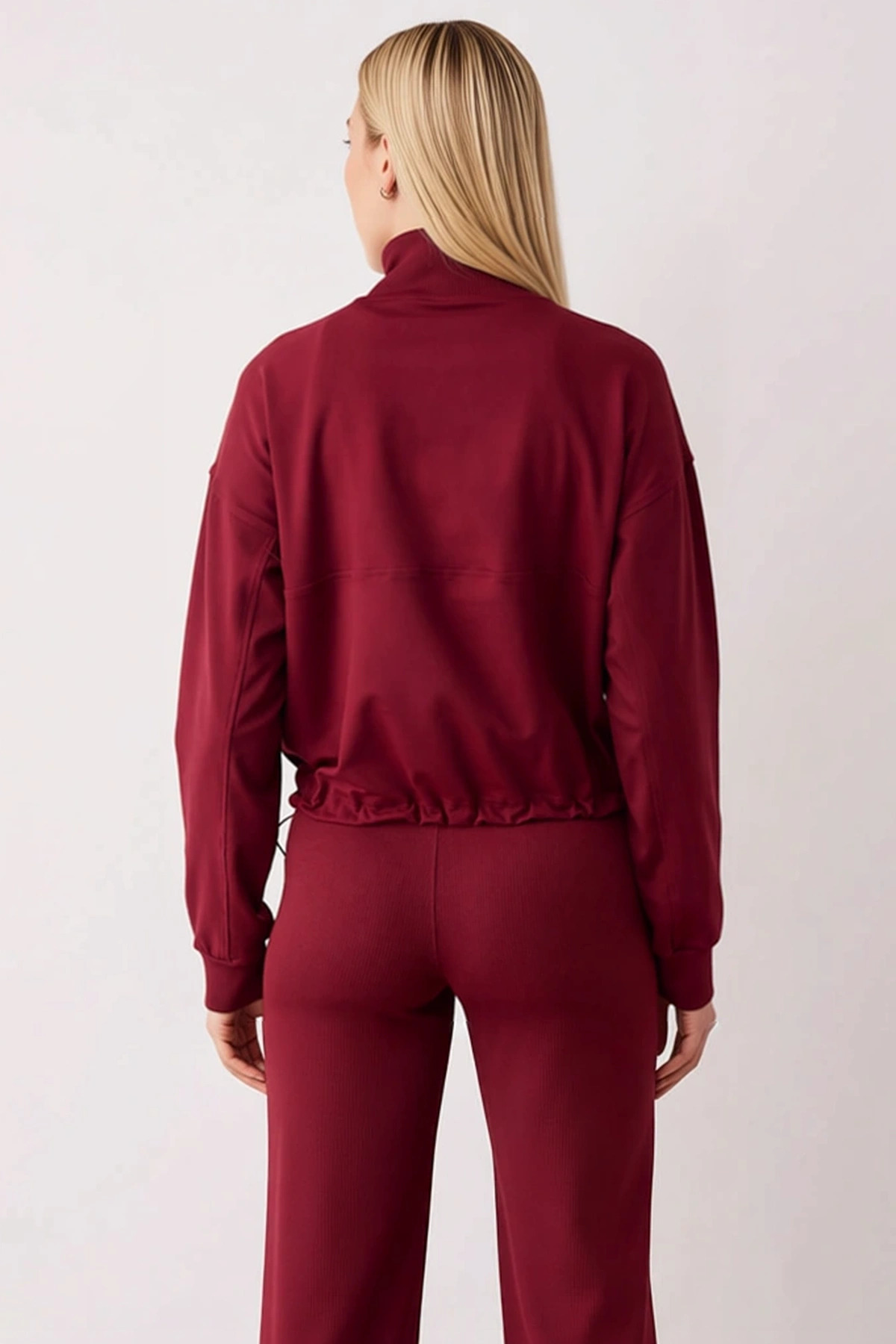 Kadın Yüksek Yaka Standart Kol Fırçalı Scuba Sweatshirt Fonksiyonel Dayanıklı Kaliteli Şık