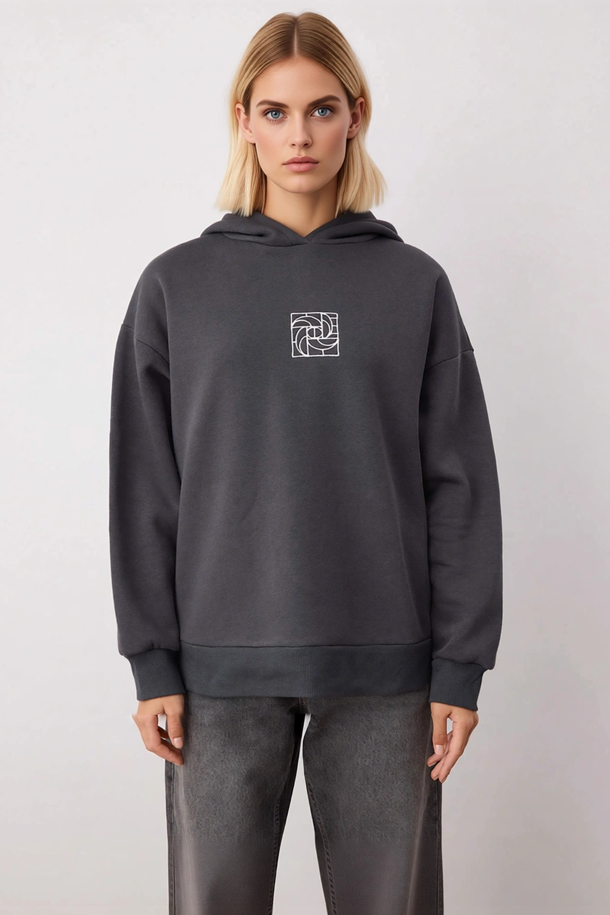 Kadın Kapüşonlu Düşük Kol Geometrik Desenli Oversize Örme Sweatshirt Fonksiyonel Dayanıklı