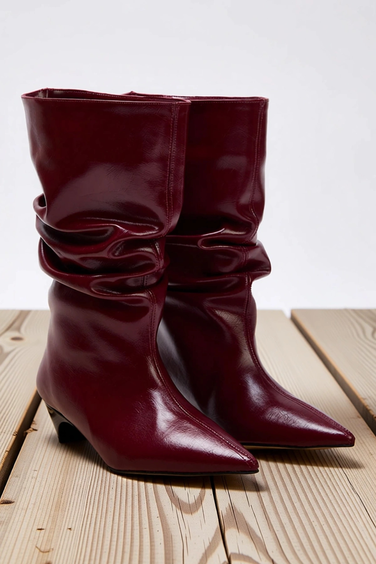 Alternative view of Kadın Sivri Burunlu Kısa Topuklu Büzgülü Suni Deri Çizme Fonksiyonel Dayanıklı Kaliteli Şık