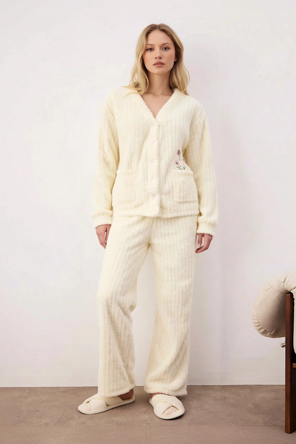 Kadın V Yaka Uzun Kol Regular Kalıp Wellsoft Örme Pijama Takımı Fonksiyonel Dayanıklı Spor