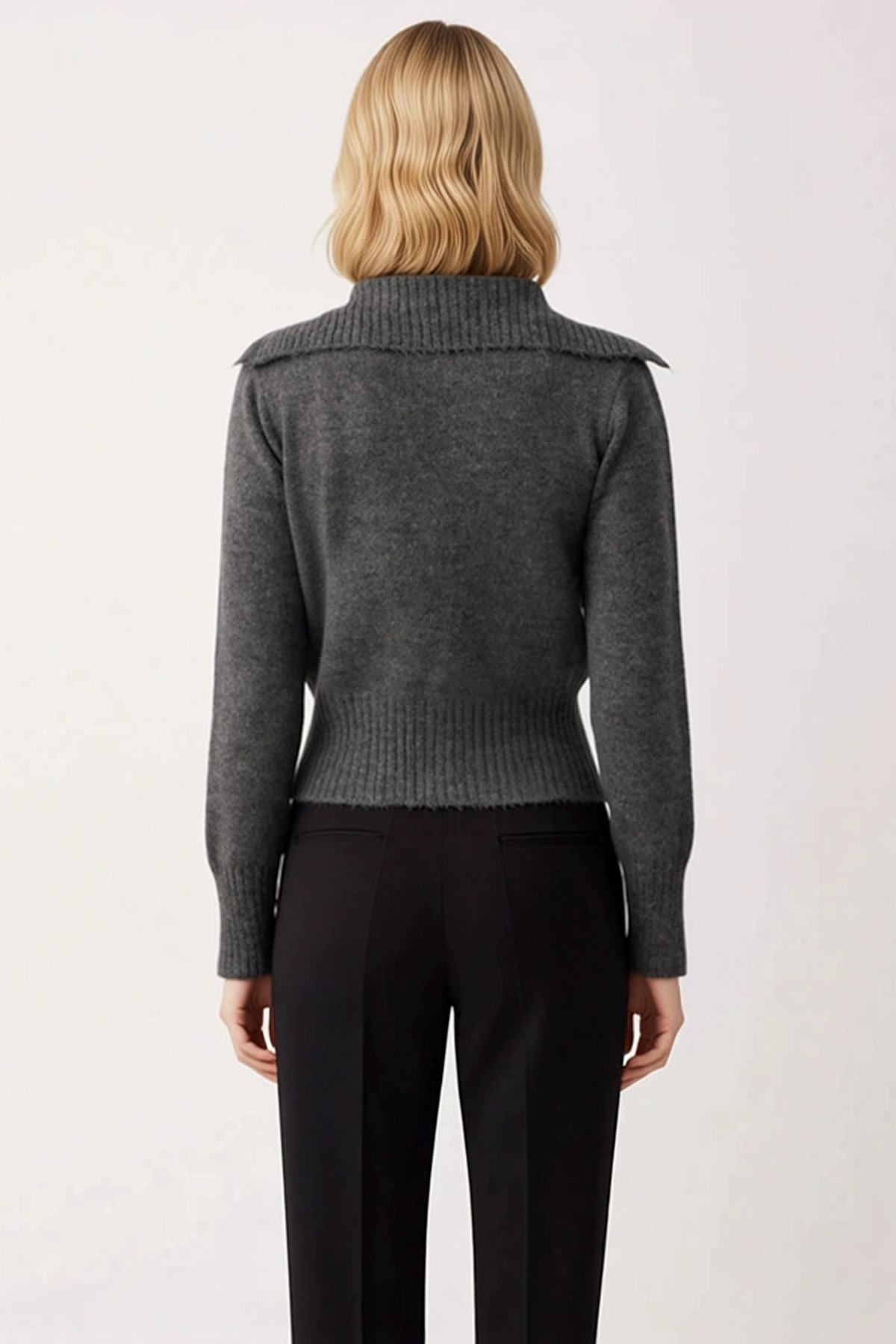 Kadın Polo Yaka Fiyonk Bağlamalı Crop Triko Hırka Uzun Kollu Modern ve Rahat Bir Stil Sunar