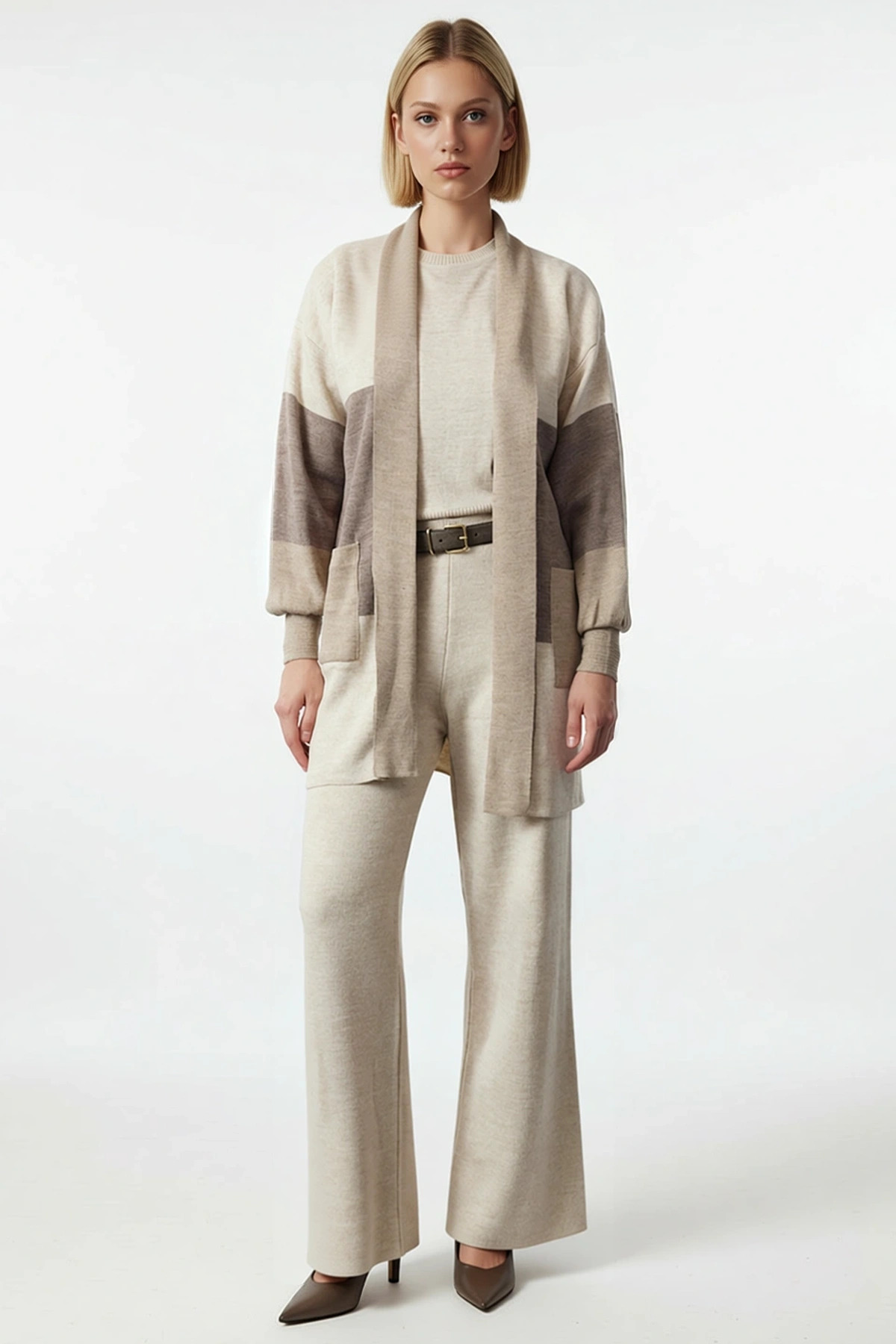 Kadın Alt Üst Oversize Kesim Renk Bloklu Triko Hırka Kazak Pantolon Üçlü Takım Gün Boyu Konfor