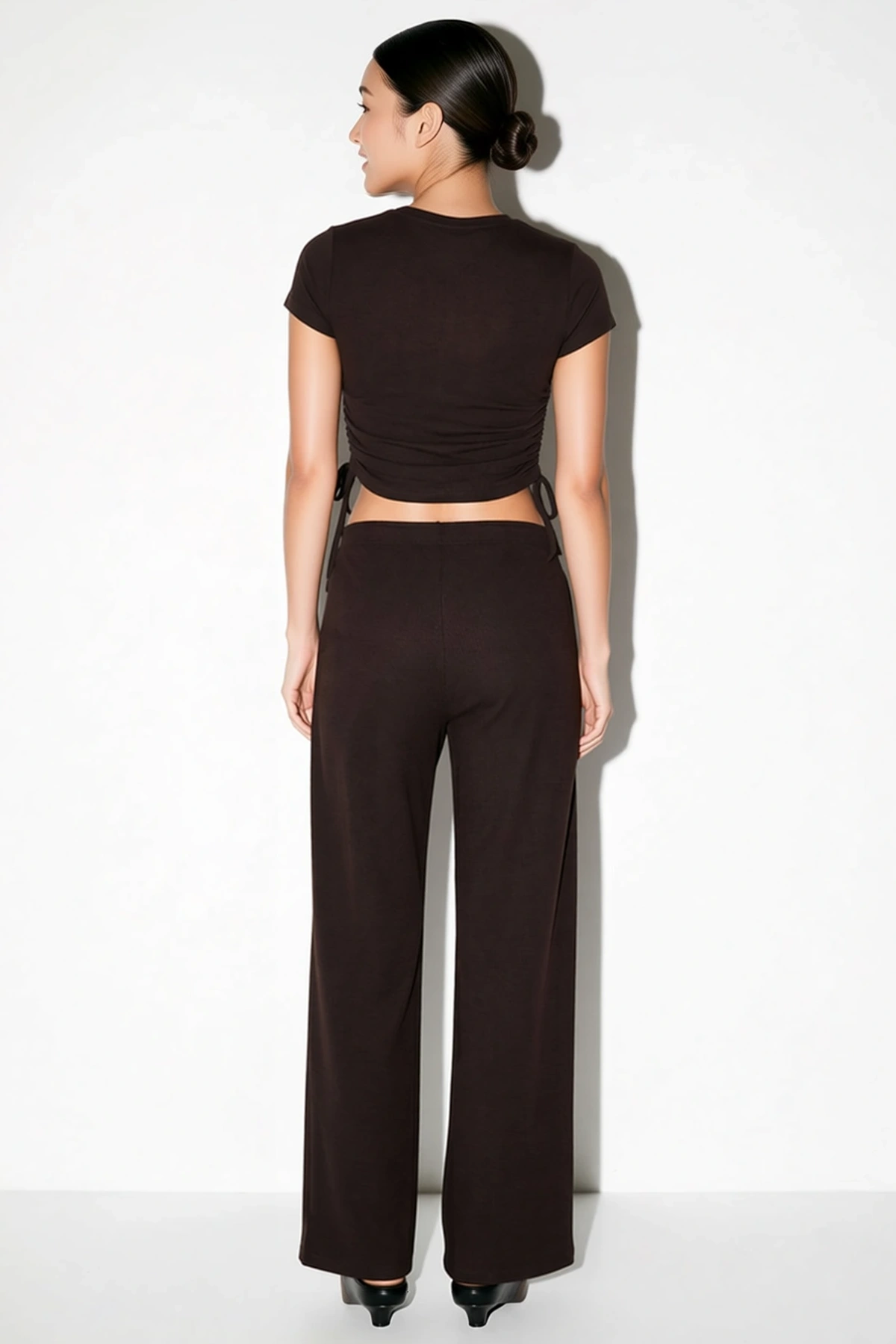 Kadın Kısa Kollu Bisiklet Yaka Crop Top İspanyol Paça Flare Pantolon Likralı Örme Takım Günlük Rahat