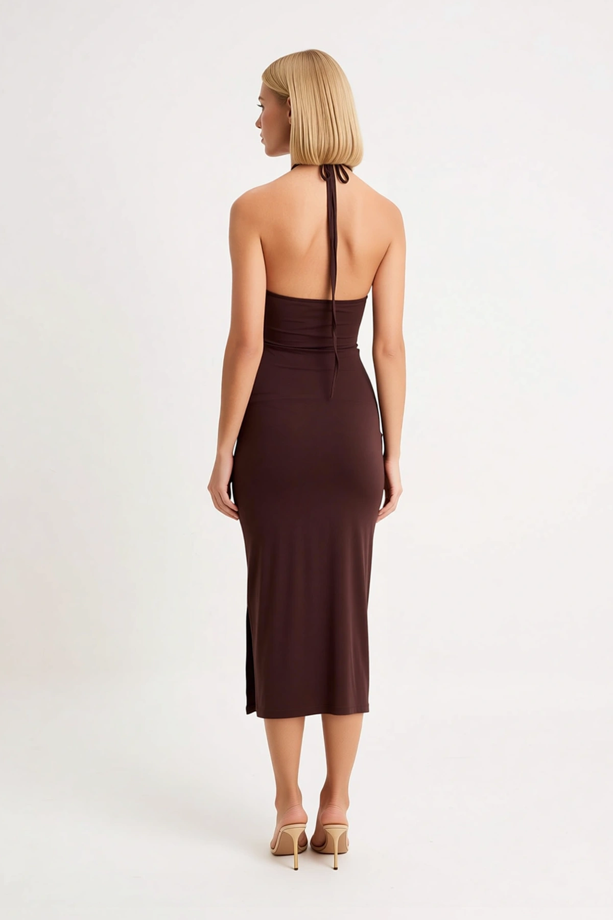 Kadın Halter Yaka Bodycon Midi Elbise İnce Askılı Astarsız Sandy Dokulu Zarif Kesim Günlük Rahat