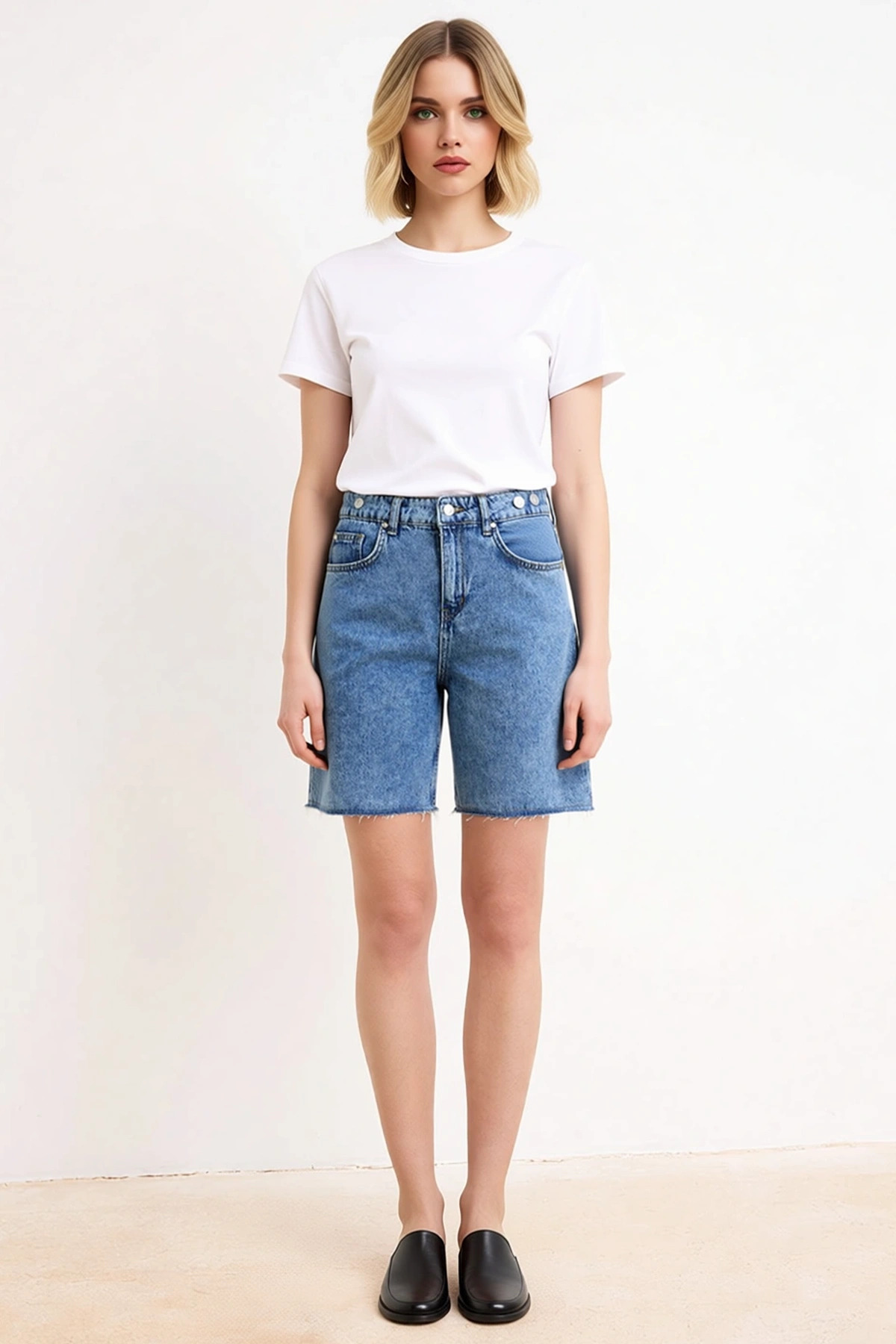 Kadın Yüksek Bel Bermuda Beli Ayarlı Düz Desen Boru Paça Kısa Boy Denim Fonksiyonel Şık
