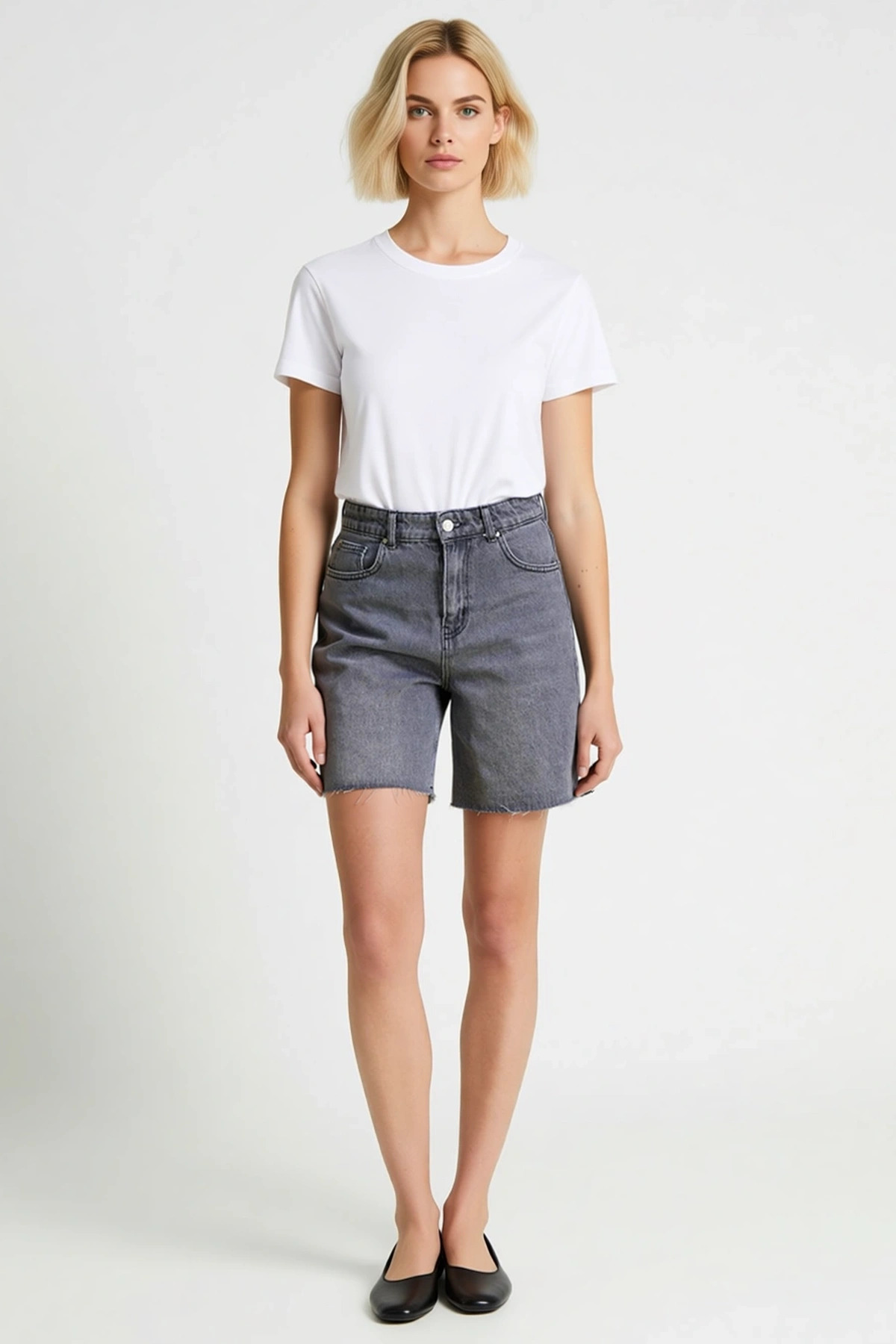 Kadın Şort Yüksek Bel City Denim Boru Paça Kısa Kesim Düz Desen Rigid Dokuma Estetik
