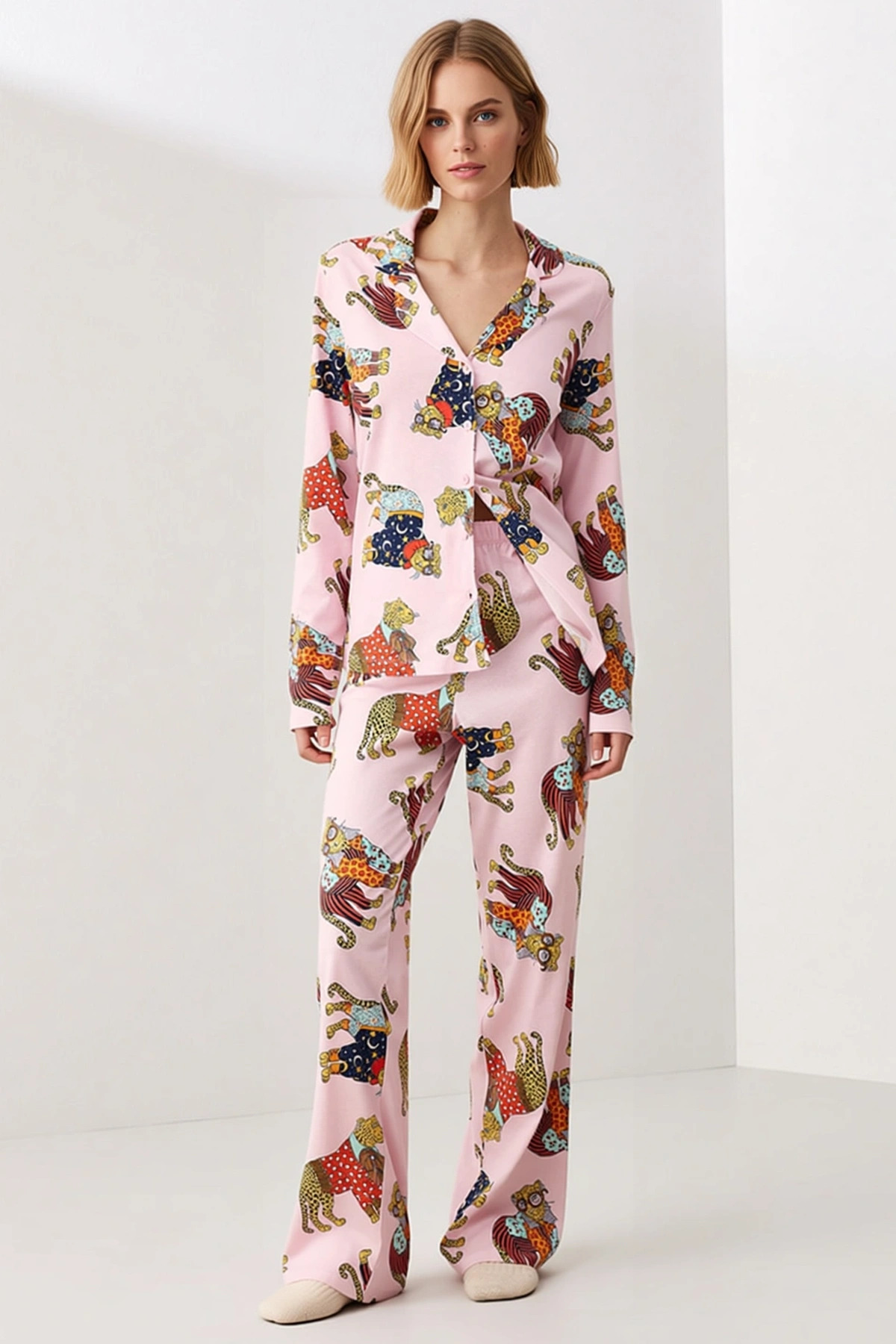 Kadın Gömlek Yaka Uzun Kol Kaplan Baskılı Pijama Takımı Regular Kalıp Dayanıklı %100 Pamuk