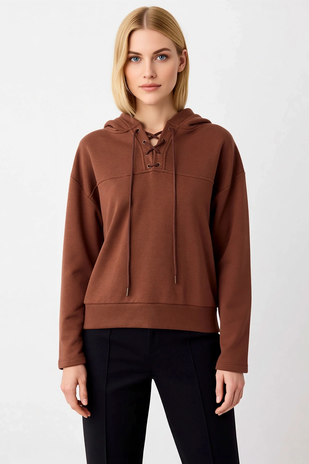 Kadın Kapüşonlu Standart Kol Bağlama Detaylı Örme Sweatshirt Fonksiyonel Dayanıklı Estetik