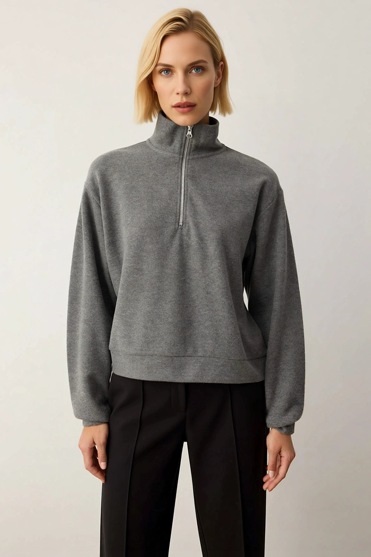 Kadın Dik Yaka Düşük Kol Yarım Pat Fermuarlı Sweatshirt Fonksiyonel Dayanıklı Kaliteli Şık
