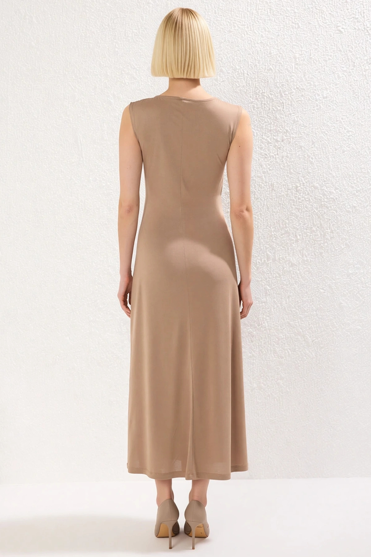 Kadın Bisiklet Yaka Kolsuz Bodycon Kalıp Düz Desenli Maxi Elbise Fonksiyonel Dayanıklı Şık