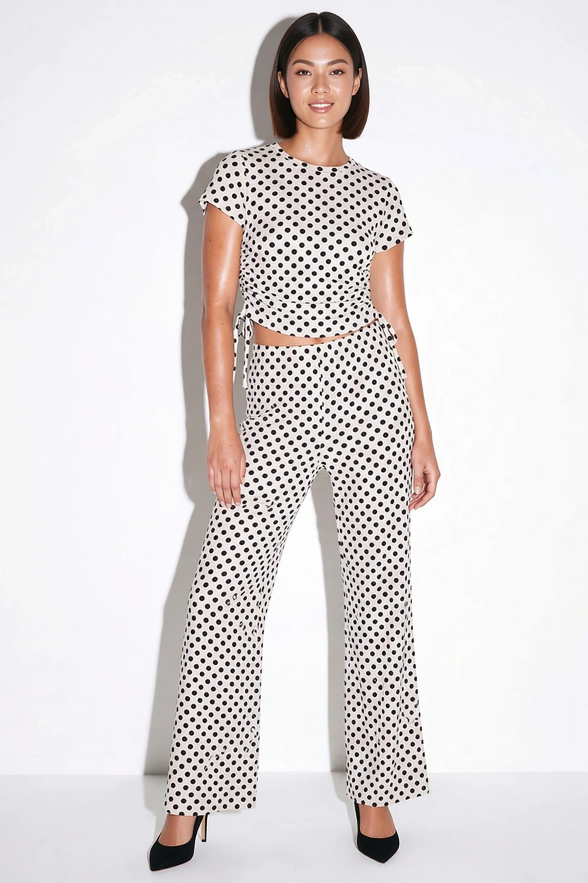 Kadın Puantiyeli Likralı Örme Crop Top Geniş Paça Takım Regular Kesim Kısa Kollu Günlük Rahat Modern