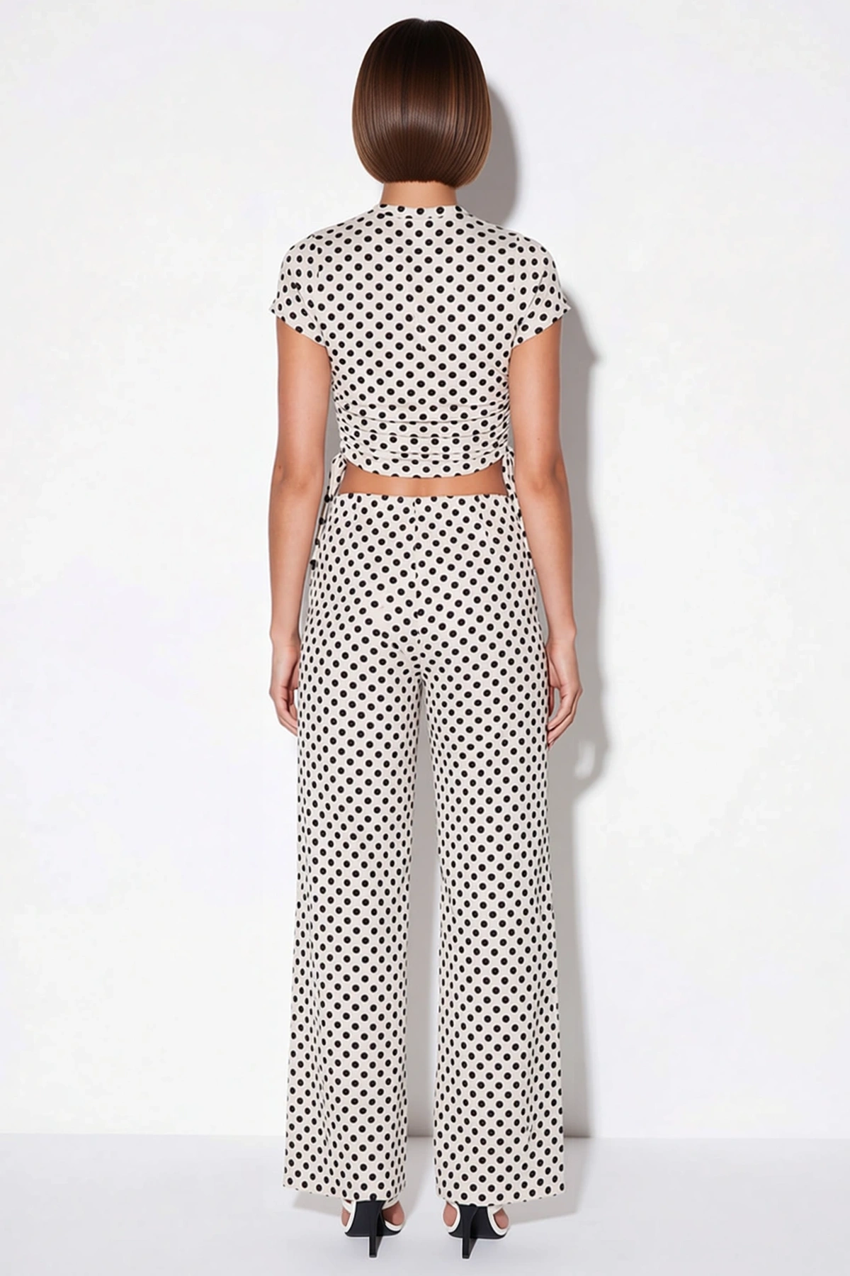 Kadın Puantiyeli Likralı Örme Crop Top Geniş Paça Takım Regular Kesim Kısa Kollu Günlük Rahat Modern