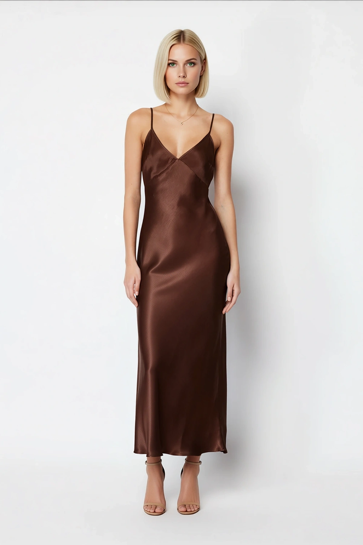 Kadın V Yaka İnce Askılı Maxi Slip Elbise %100 Viskoz Saten Dokuma Astarsız Kolsuz Günlük Rahat