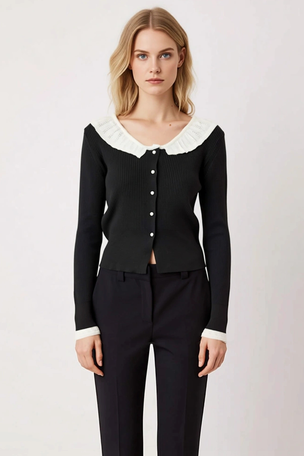 Kadınlara Özel Fırfırlı Yaka Detaylı Düğmeli Fitted Kesim Uzun Kollu Crop Triko Hırka Spor