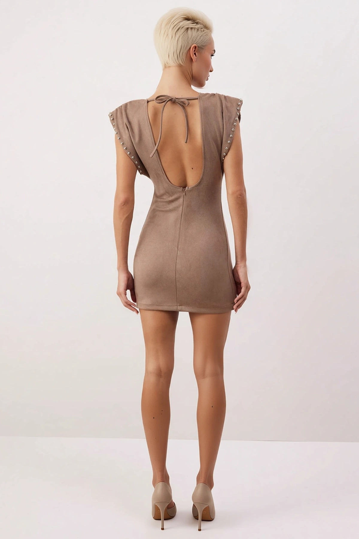Kadın Bisiklet Yaka Kolsuz Örme Bodycon Kalıp Mini Elbise Aksesuar Detaylı Fonksiyonel