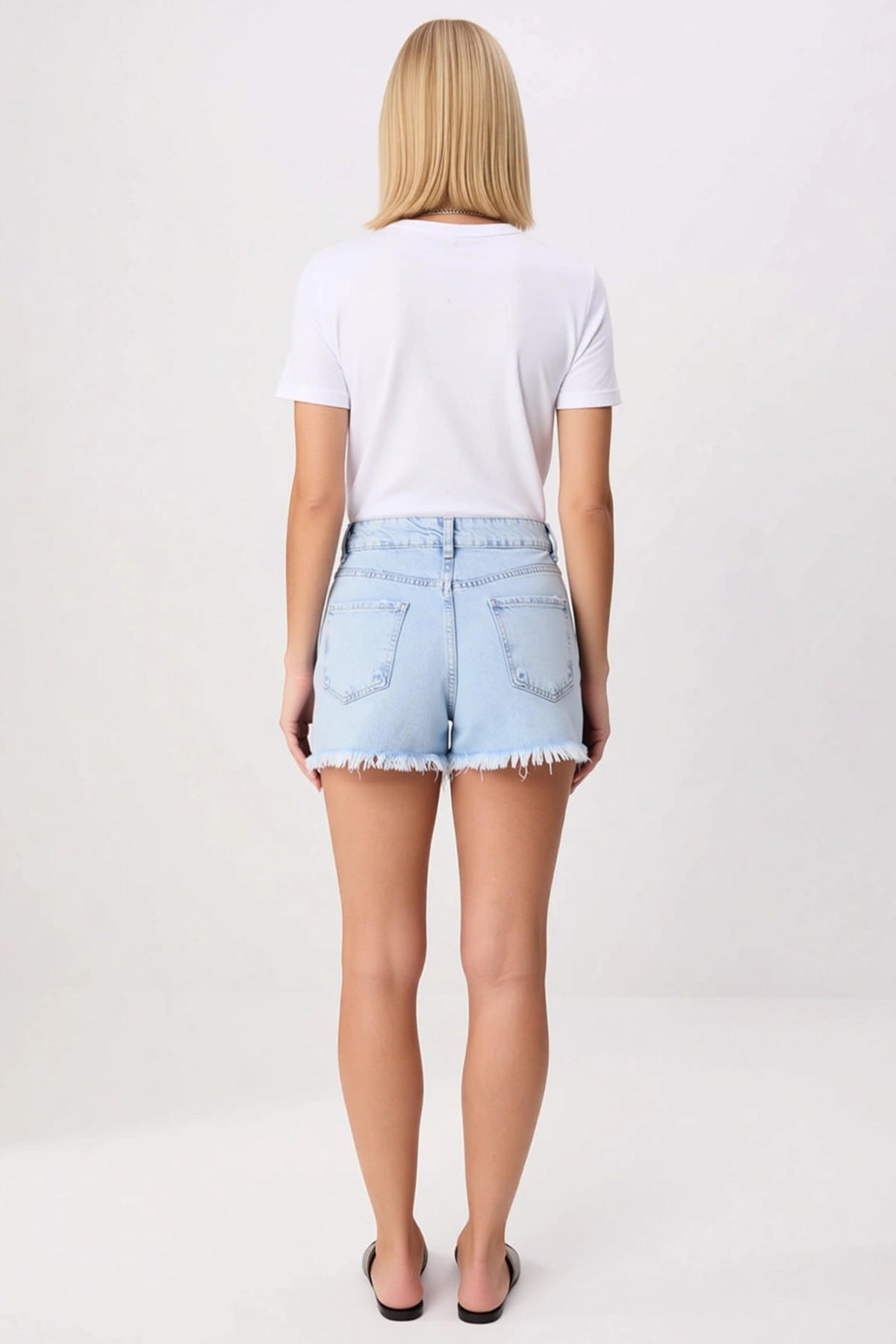 Kadın Şort Yüksek Bel Slim Kalıp Yırtık Detaylı Ekstra Kısa Mini Boy Denim Rigid Dokuma