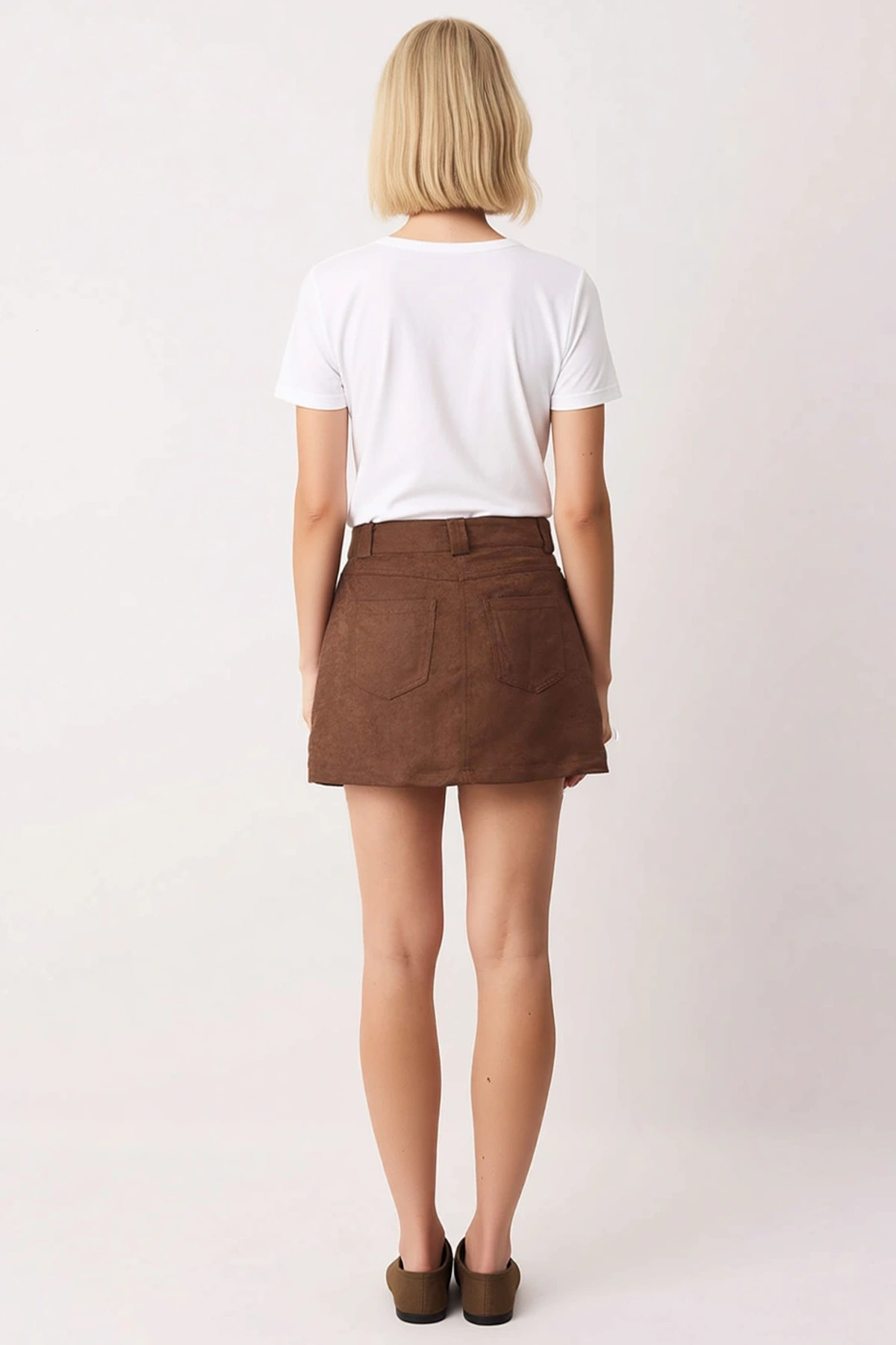 Kadın Mini Şort Yüksek Bel Suni Dokuma Kumaş Düz Desen Kısa Boy Dar Paça Model Şık