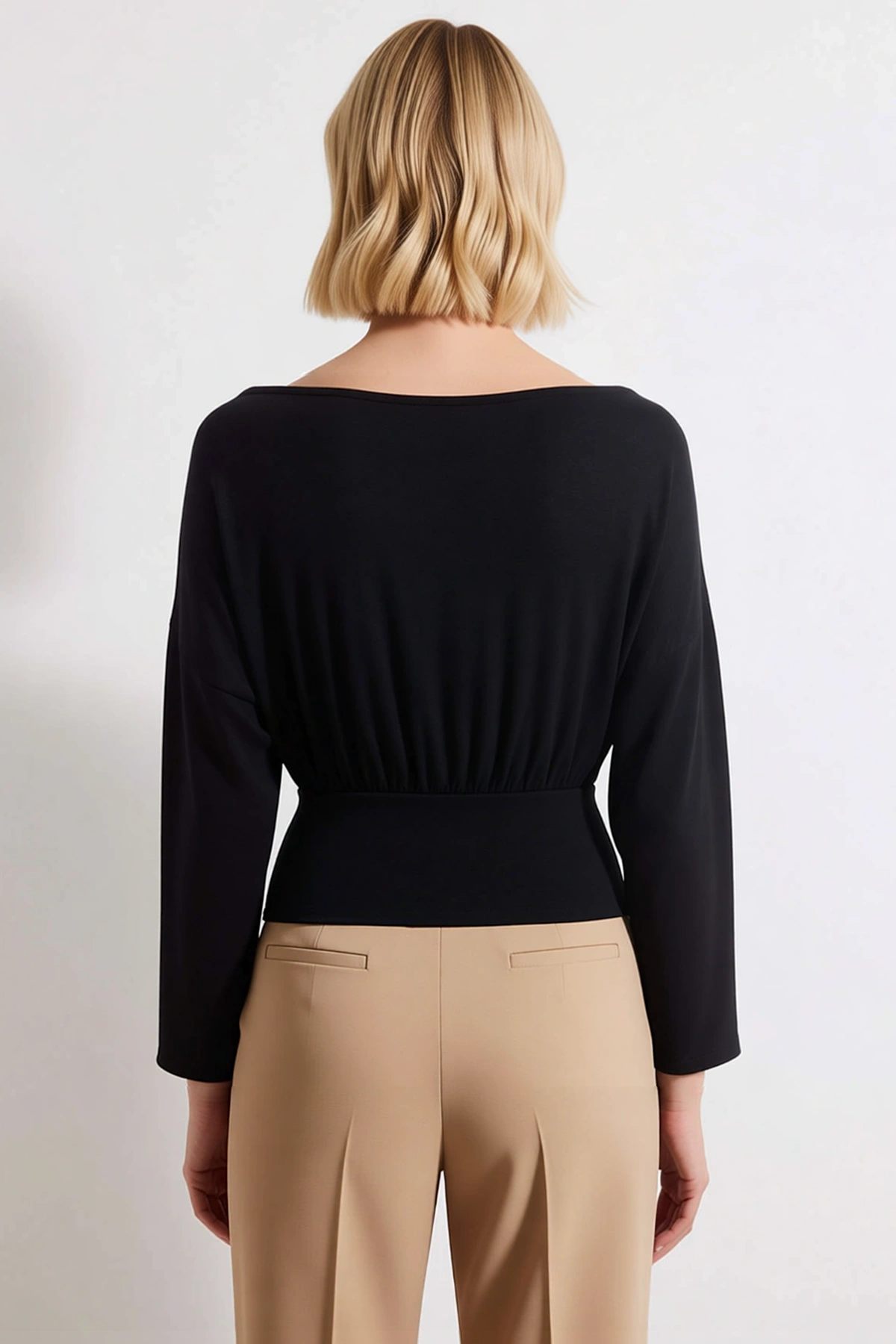 Kadın Örme Bluz Kayık Yaka Uzun Kol Fitted Kalıp Peplum Bel Detaylı Yumuşak Dokulu Estetik