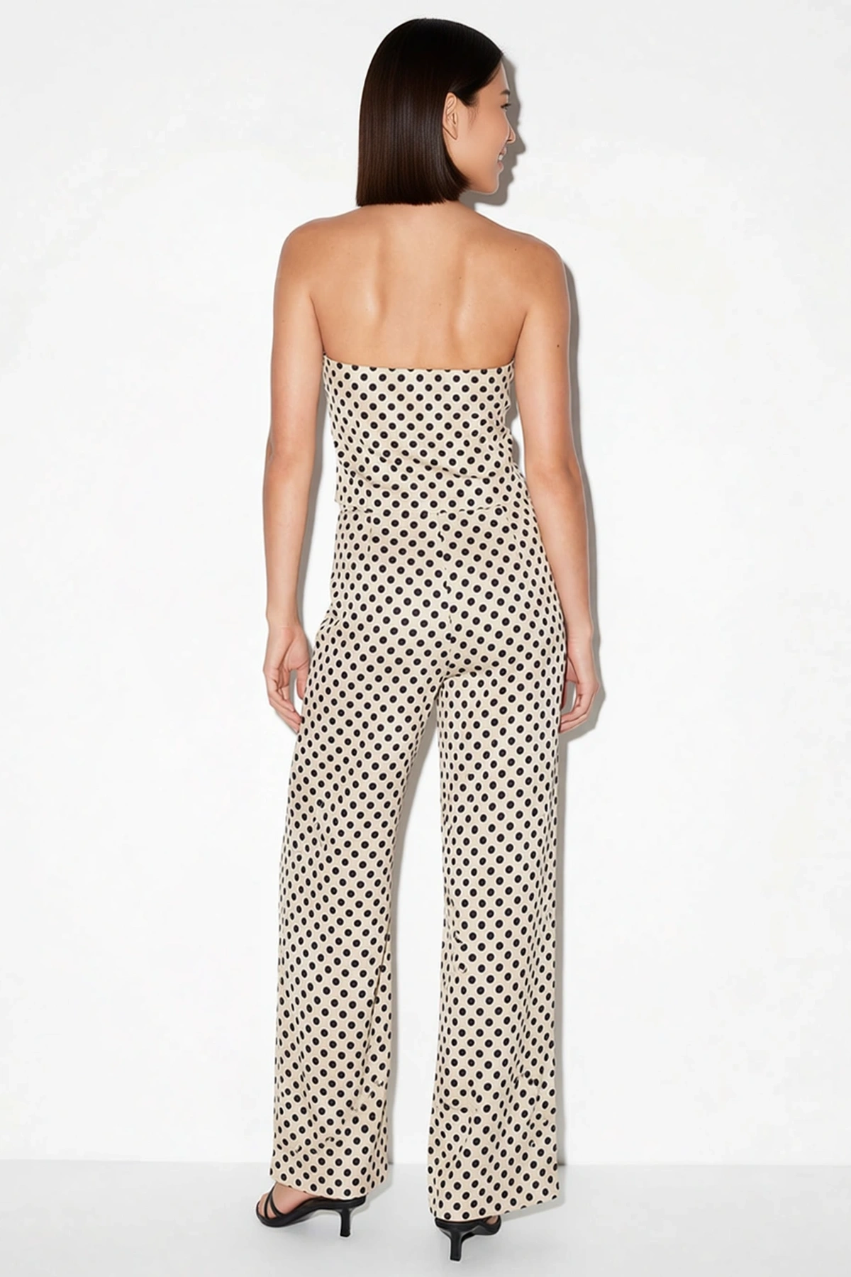 Kadın Kolsuz V Yaka Puantiyeli Crop Top Geniş Paça Takım Rahat Kesim Bubble Dokuma Günlük Modern