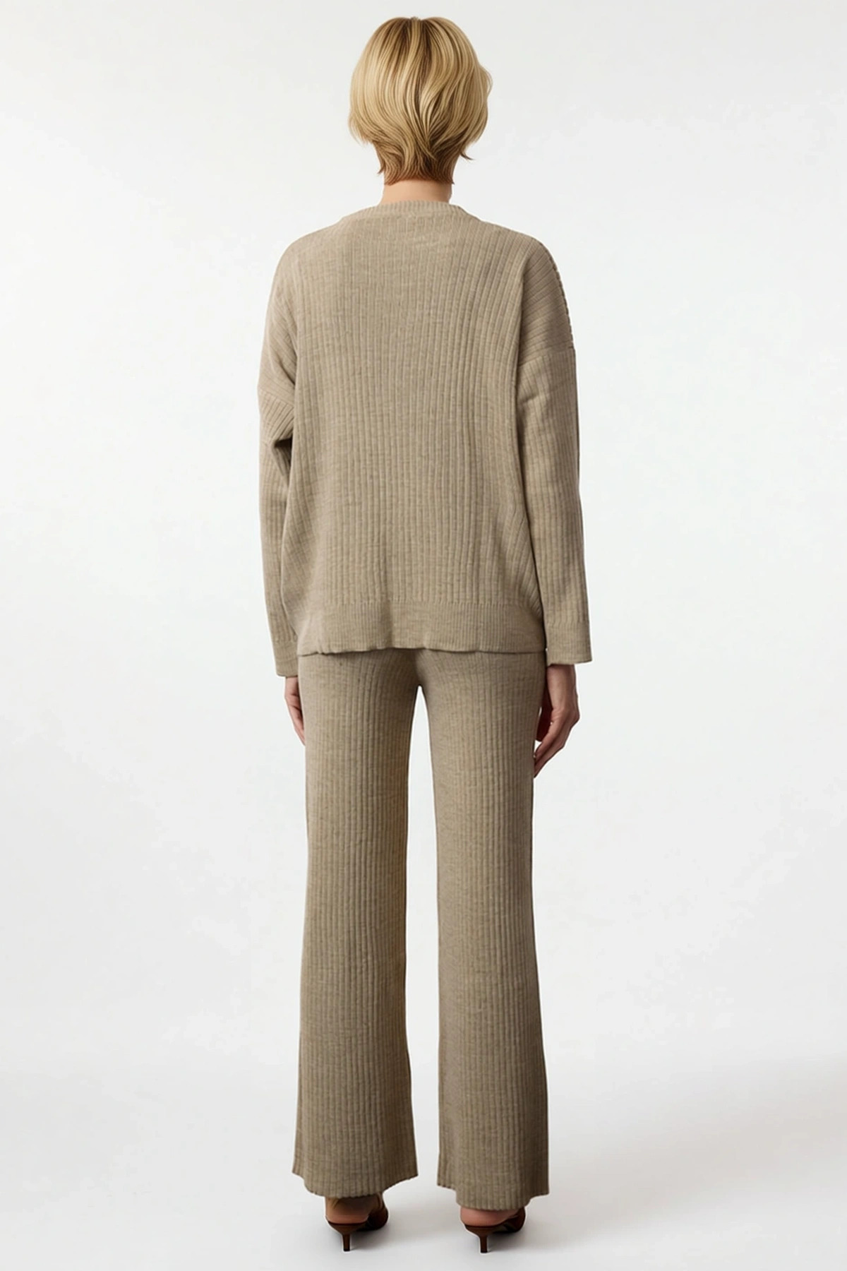 Kadın Oversize Bisiklet Yaka Uzun Kol Triko Takım Boru Paça Pantolon Rahat Kesim Günlük Modern Şık