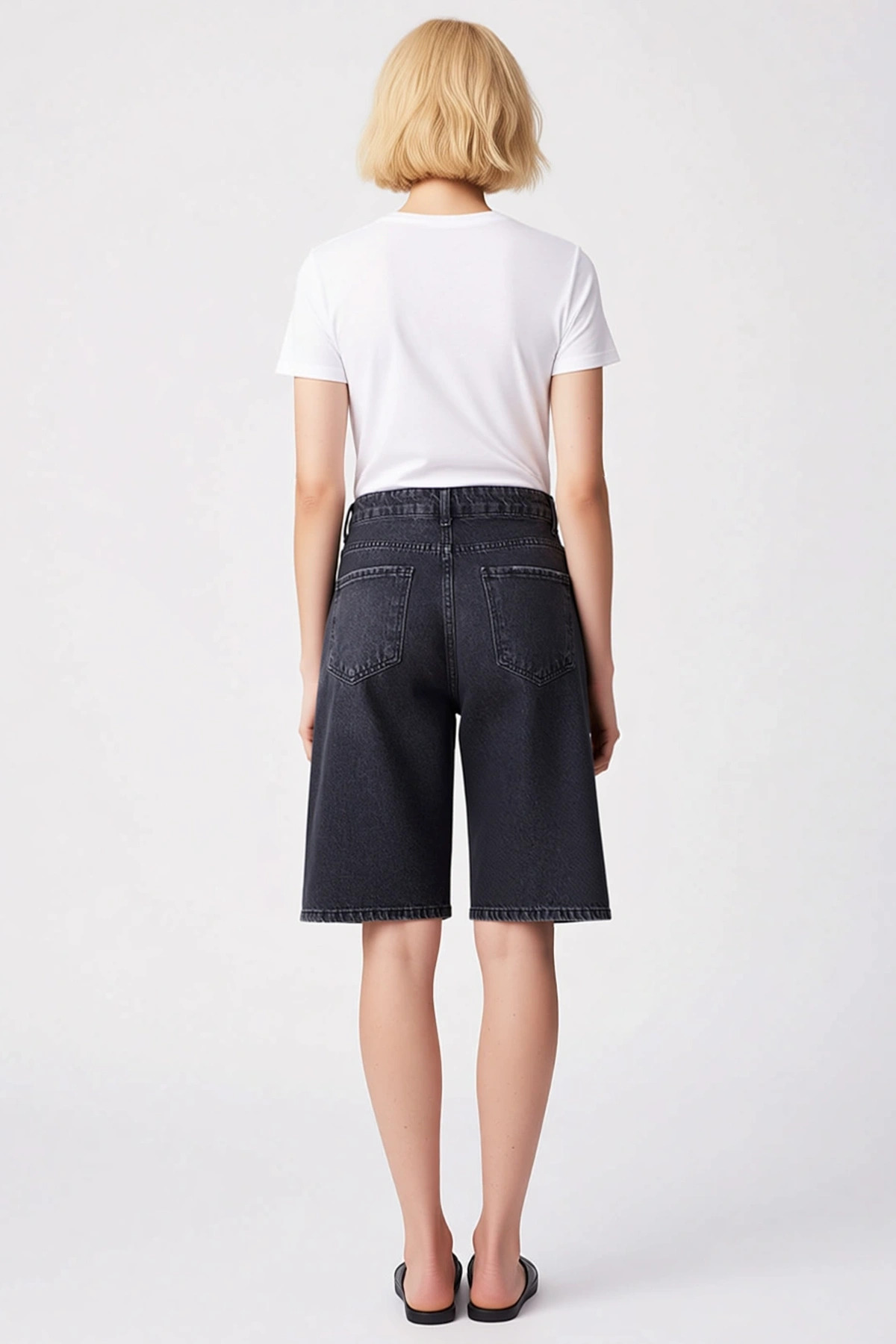 Kadın Şort Denim Bermuda Normal Bel Geniş Paça Düz Desen Soluk Efekt Rigid Kumaş Şık