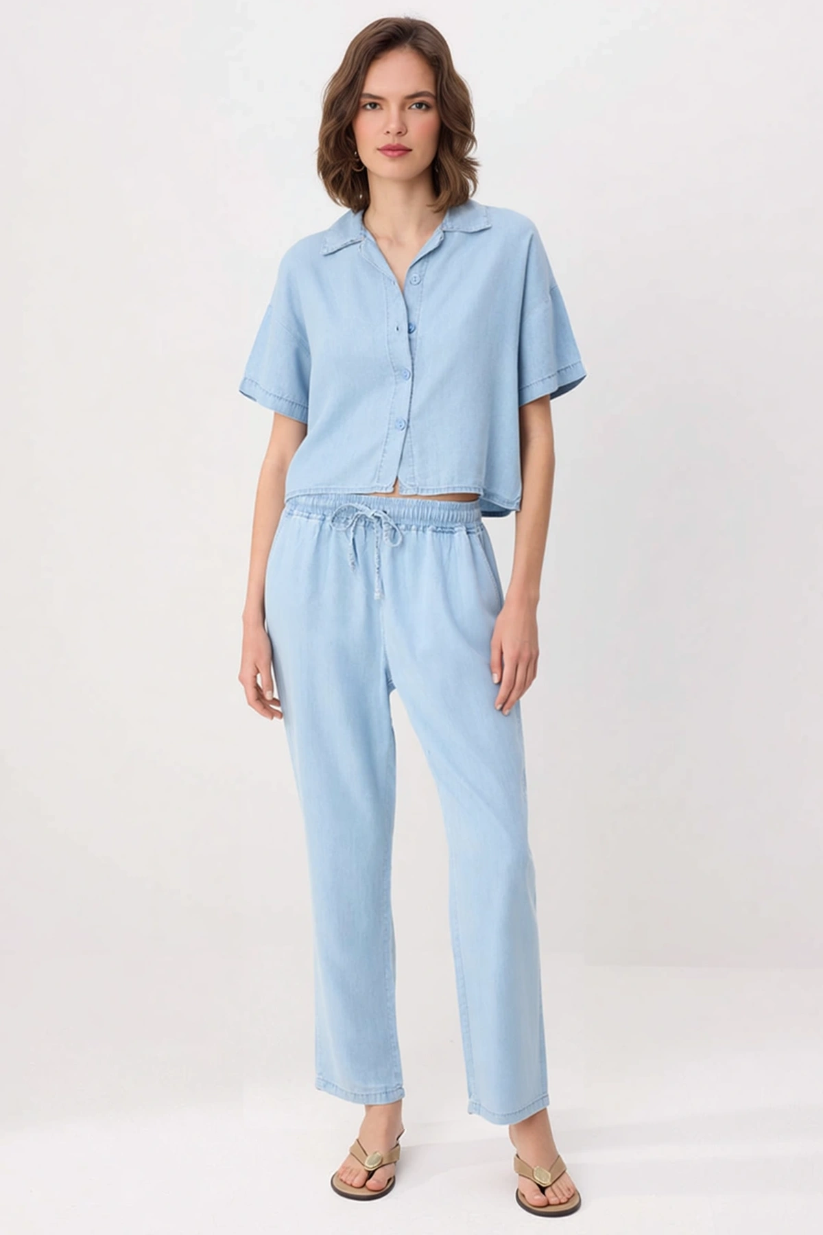 Kadın Büyük Beden Kısa Kollu Gömlek Yaka Denim Takım %100 Liyosel Rahat Kesim Günlük Modern Şık