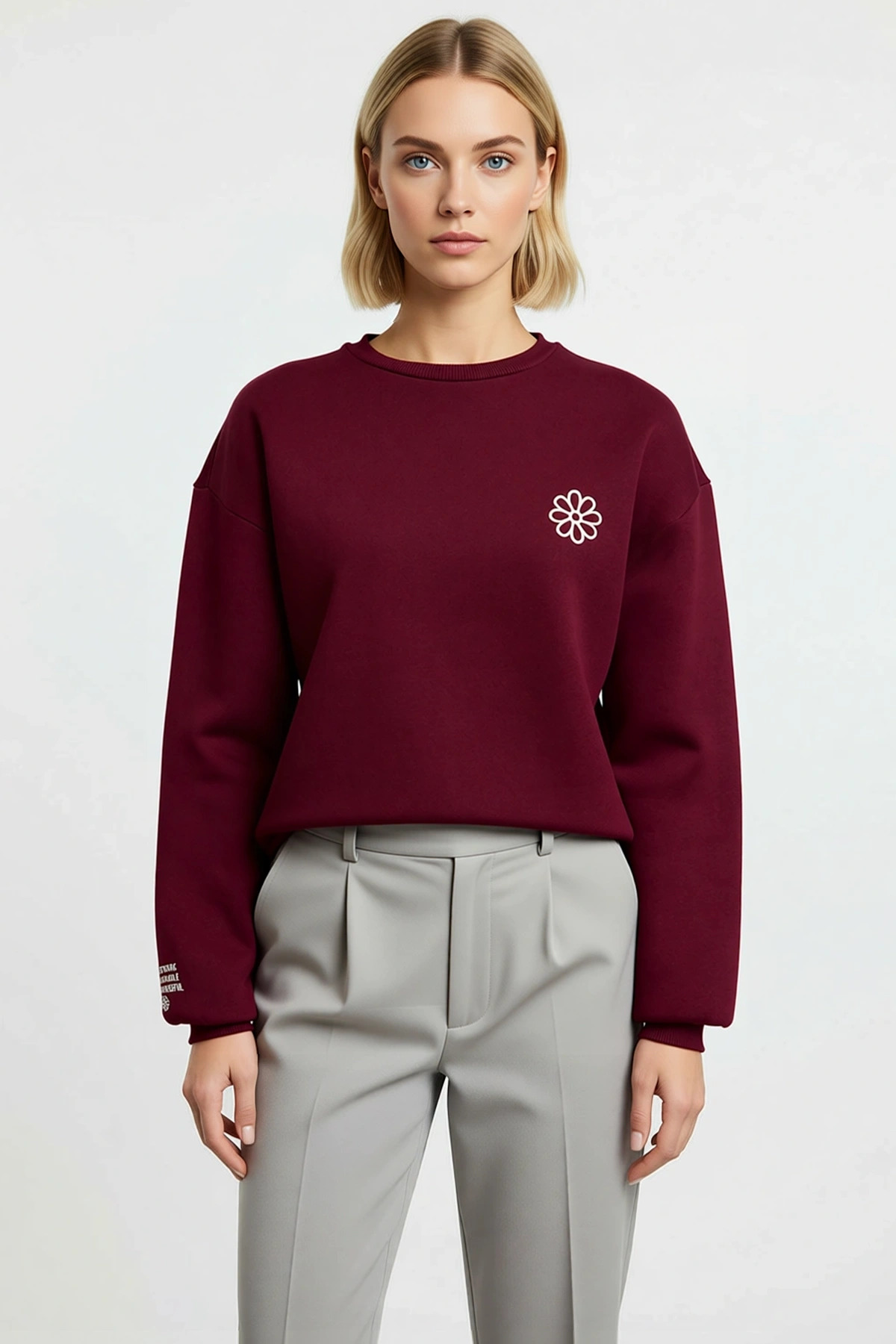 Kadın Bisiklet Yaka Düşük Kol Nakışlı Regular Kalıp Sweatshirt Fonksiyonel Dayanıklı Rahat