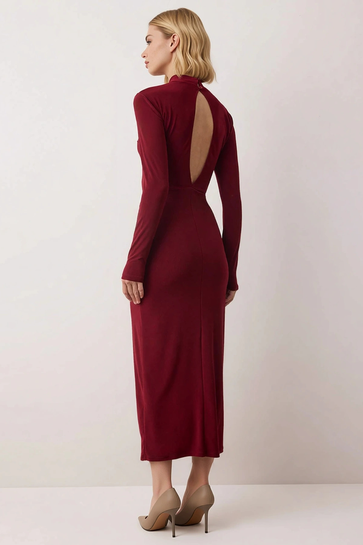 Kadın Dik Yaka Uzun Kol Bodycon Kalıp Örme Maxi Elbise Aksesuar Detaylı Astarlı Fonksiyonel