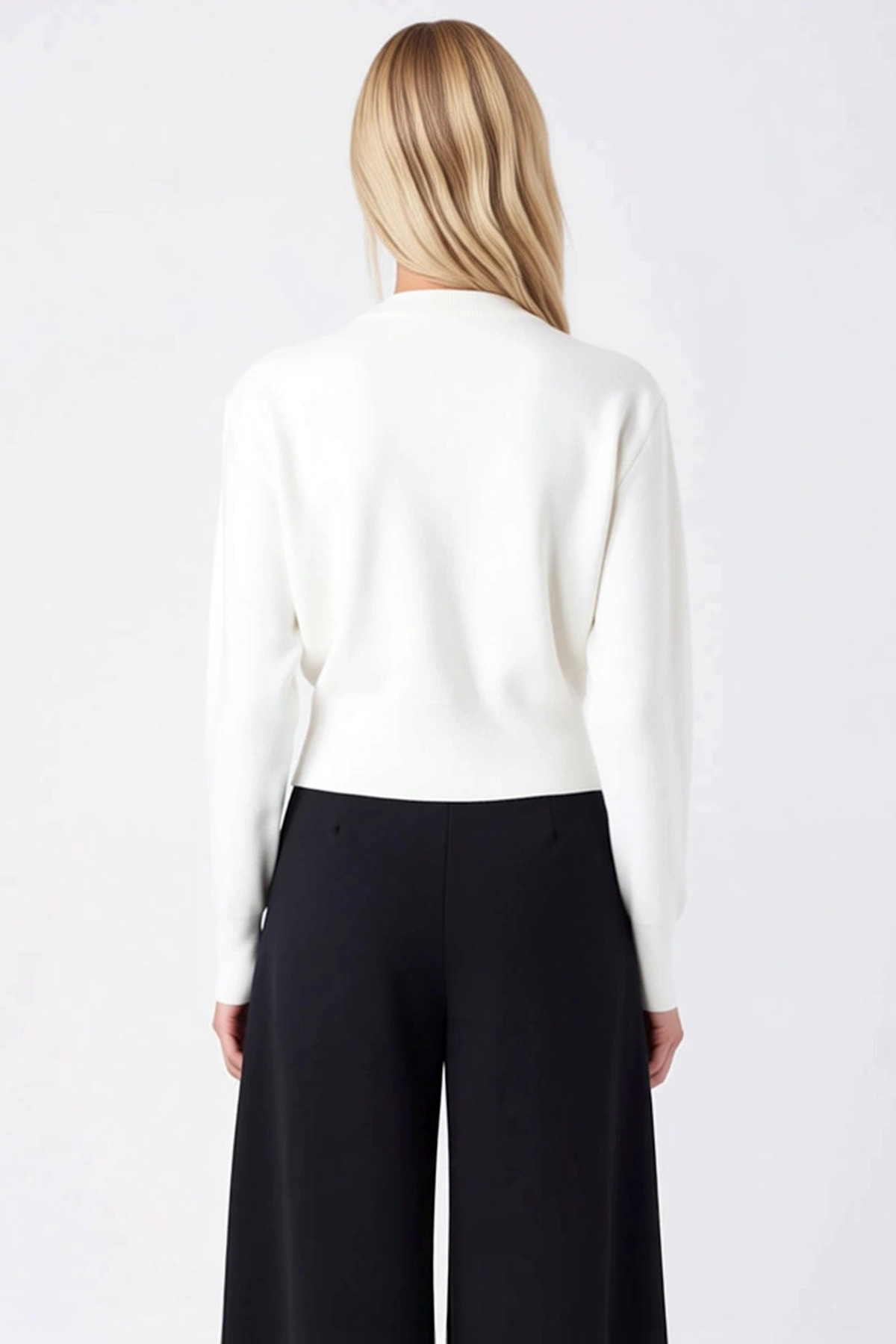 Kadın Regular Kalıp Gül Düğmeli Crop Triko Hırka Ceket Görünümlü Modern Şıklık Sunumu Spor