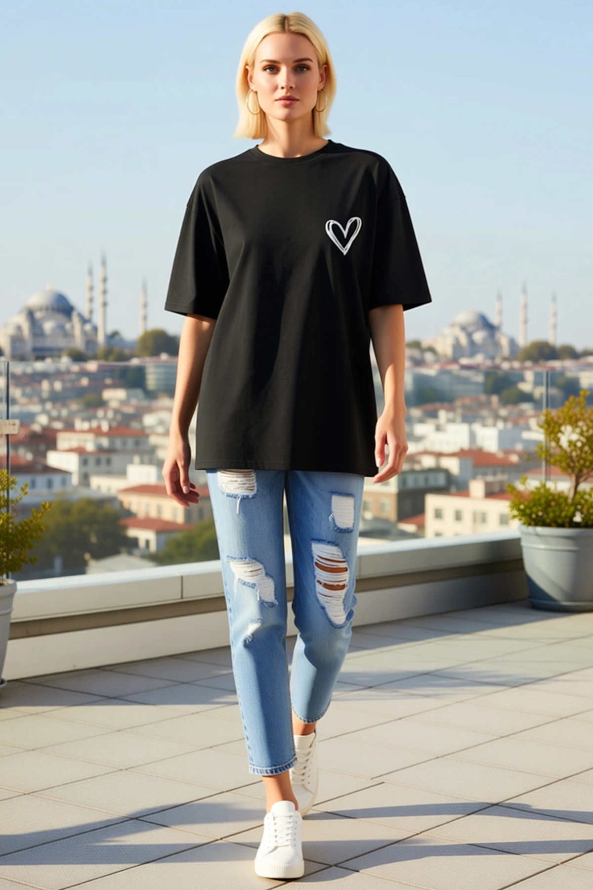 Kadın Bisiklet Yaka Oversize Kısa Kollu Düşük Omuz Kalp Çizimli Baskılı Rahat Günlük Tişört Modern