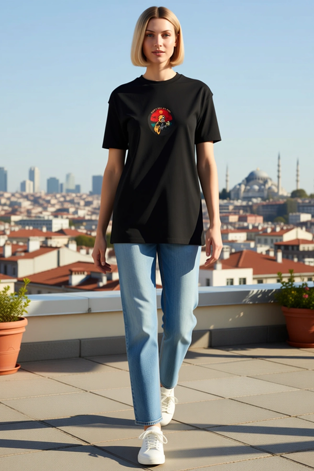 Kadın Bisiklet Yaka Kısa Kollu Uzun Kesim Kavisli Etek Ucu Gün Batımı Baskılı Tişört Günlük Rahat