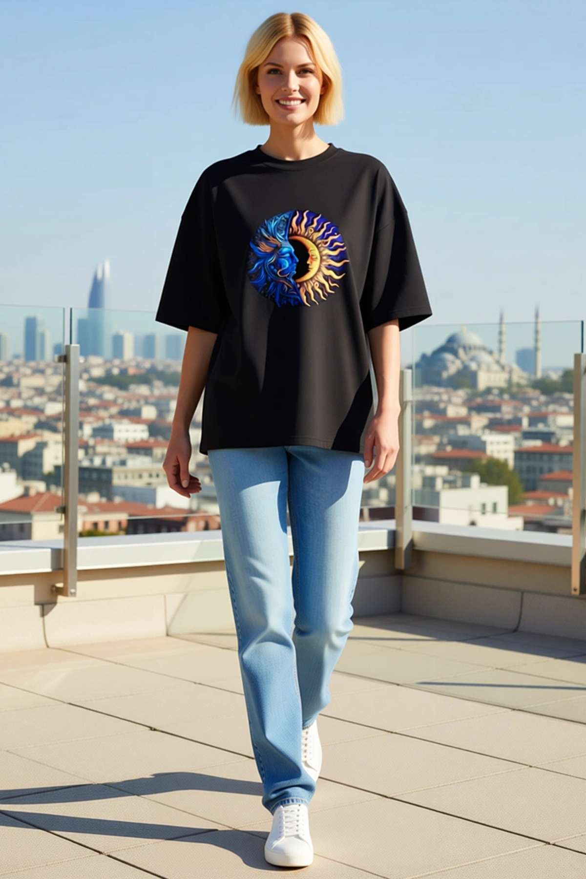 Kadın Bisiklet Yaka Oversize Kalıp Güneş Ay Figürlü Baskılı Kısa Kollu Günlük Rahat Modern Tişört