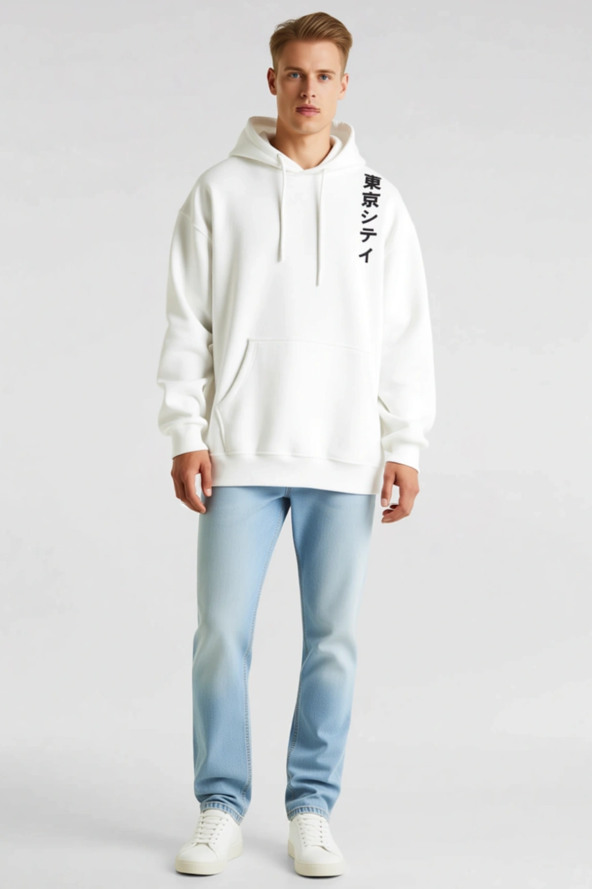 Erkek Kapşonlu Japon Harfli Baskılı Sweatshirt Omuz Hizasında Dikey Desenli Bol Kalıp Kanguru Cepli
