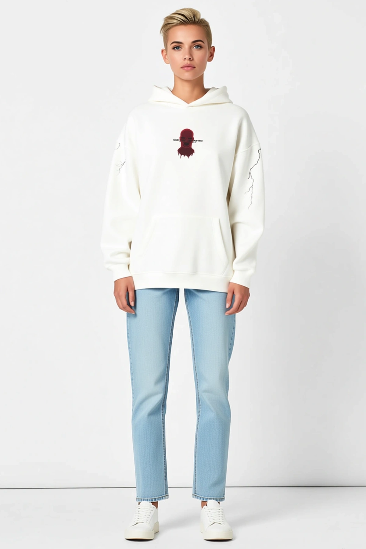 Kadın Üç İplik Oversize Kapüşonlu Sweatshirt Maske Grafikli Arka Baskı Çatlak Çizgi Detaylı Kışlık