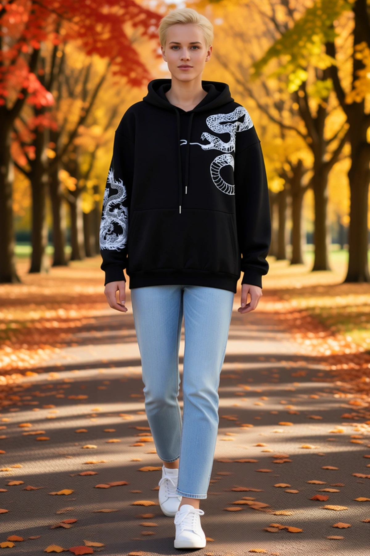 Kadın Uzun Kol Kapşonlu Sweatshirt Sol Kolu Ejderha Omzu Yılan Baskılı Geniş Kanguru Cepli Günlük