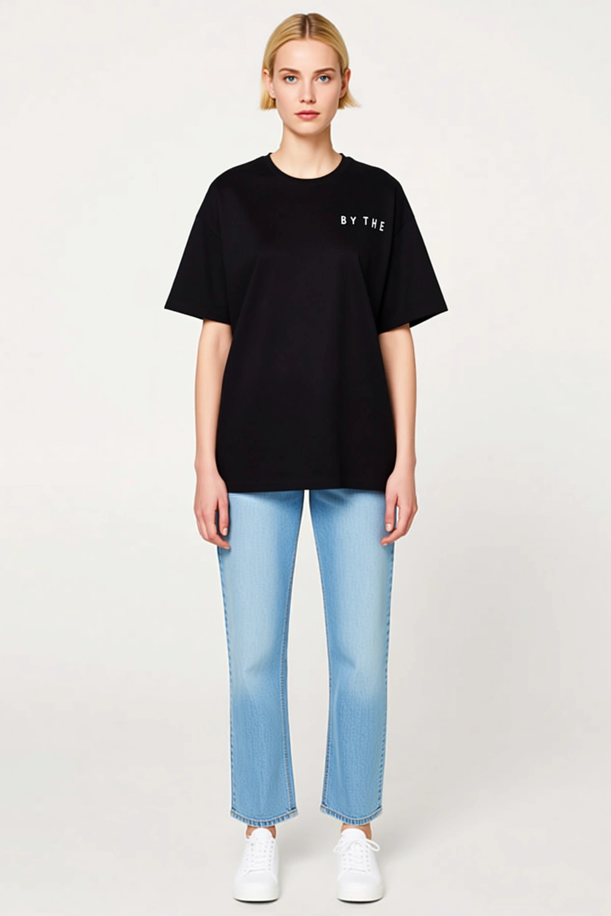 Okyanus Manzaralı Palmiye Baskılı Oversize Bisiklet Yaka Kadın Tişört Sırt Detaylı Yazlık Kesim