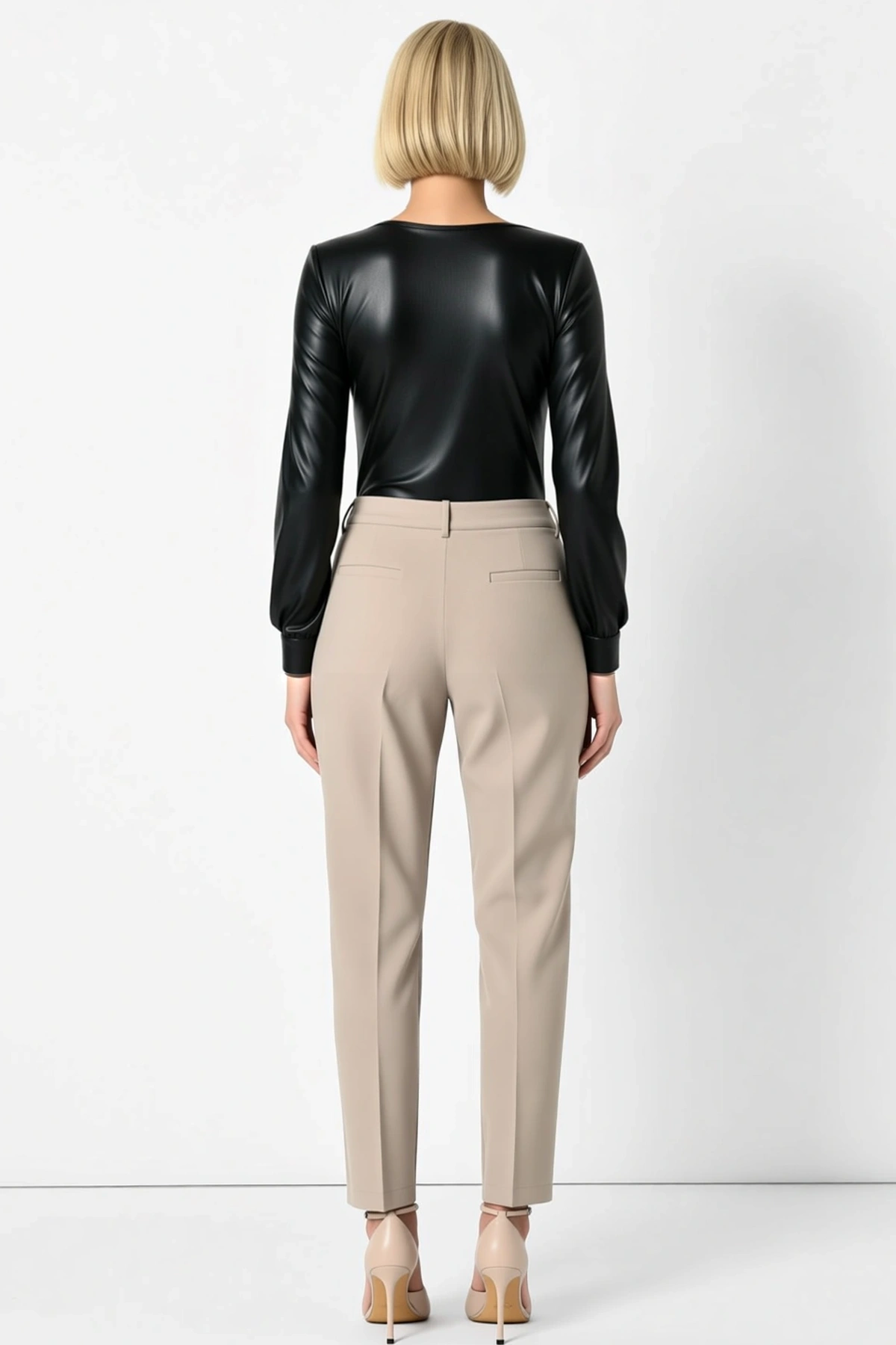 Deri Görünümlü Uzun Kollu Derin V Yakalı Kadın Zıbın Manşetli Kısa Bacak Boylu Günlük Kullanım
