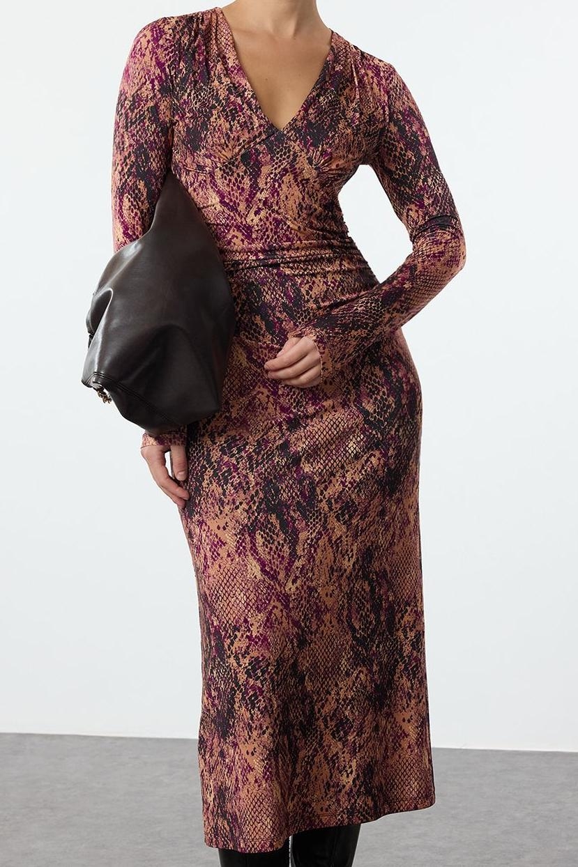 Moda Stil Slim V Yaka Midi Boy Desenli Büzgü Drape Detaylı Vücuda Oturan Örme Elbise