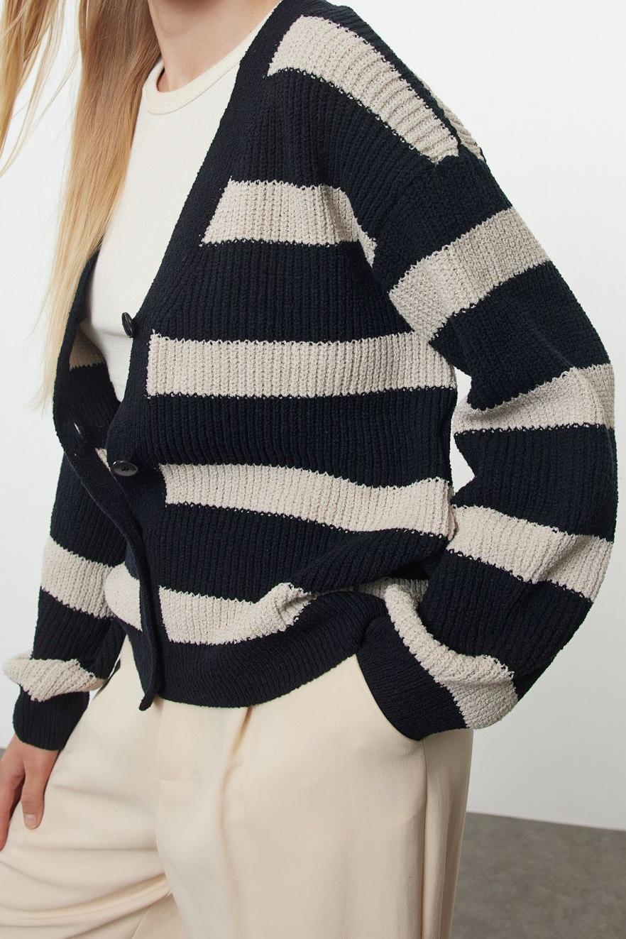Kadın Modern Tarz Oversize V Yaka Regular Triko Hırka