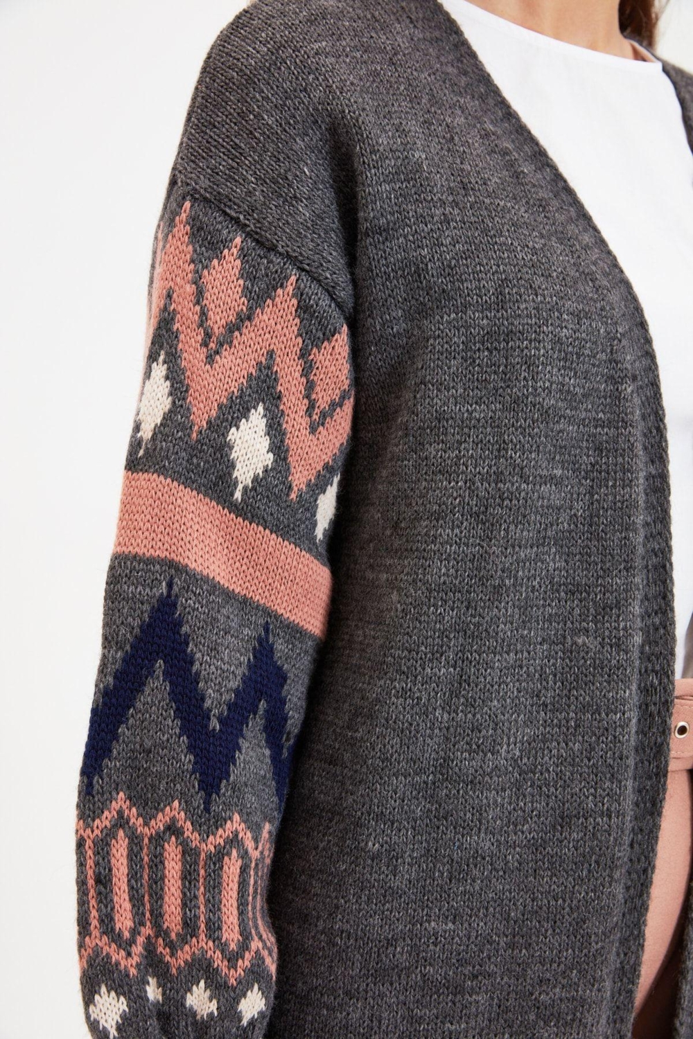Kadın Modern Tarz Rahat Uzun V Yaka Etnik Kol Uzun Triko Hırka