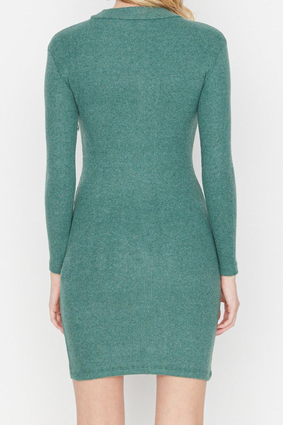 Kadın Mini Bodycon Örme Elbise Uzun Kollu Fitilli Tasarımıyla Bisiklet Yakalı Günlük Şıklık Sunuyor