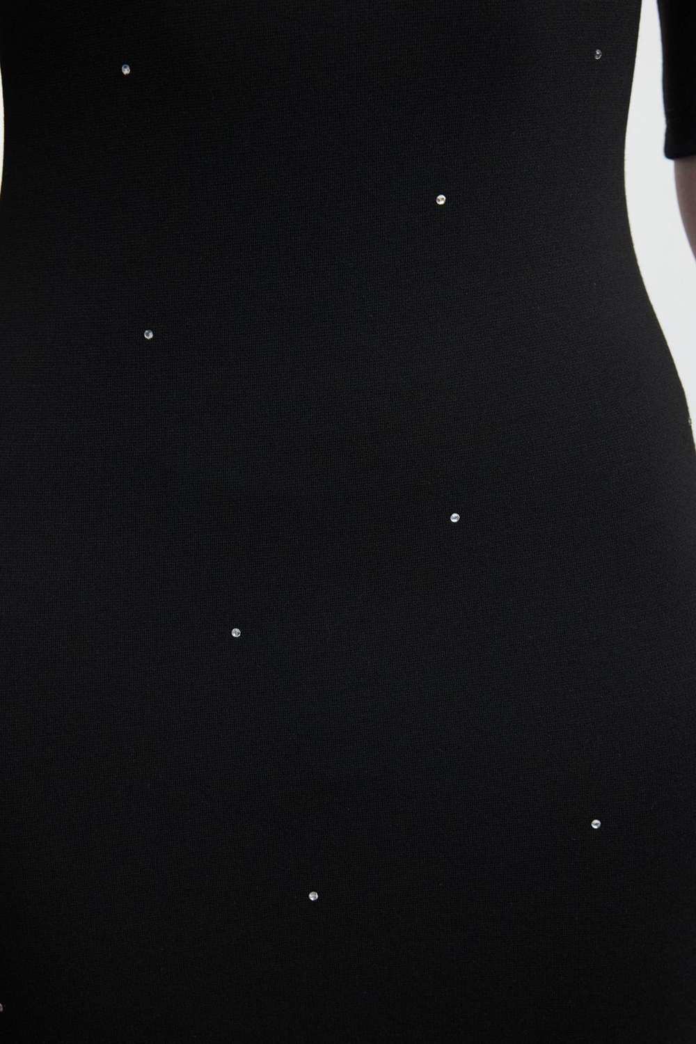 Moda Stil Slim Dik Yaka Midi Boy Taş Detaylı Truvakar Kol Bodycone Vücuda Oturan Örme Elbise